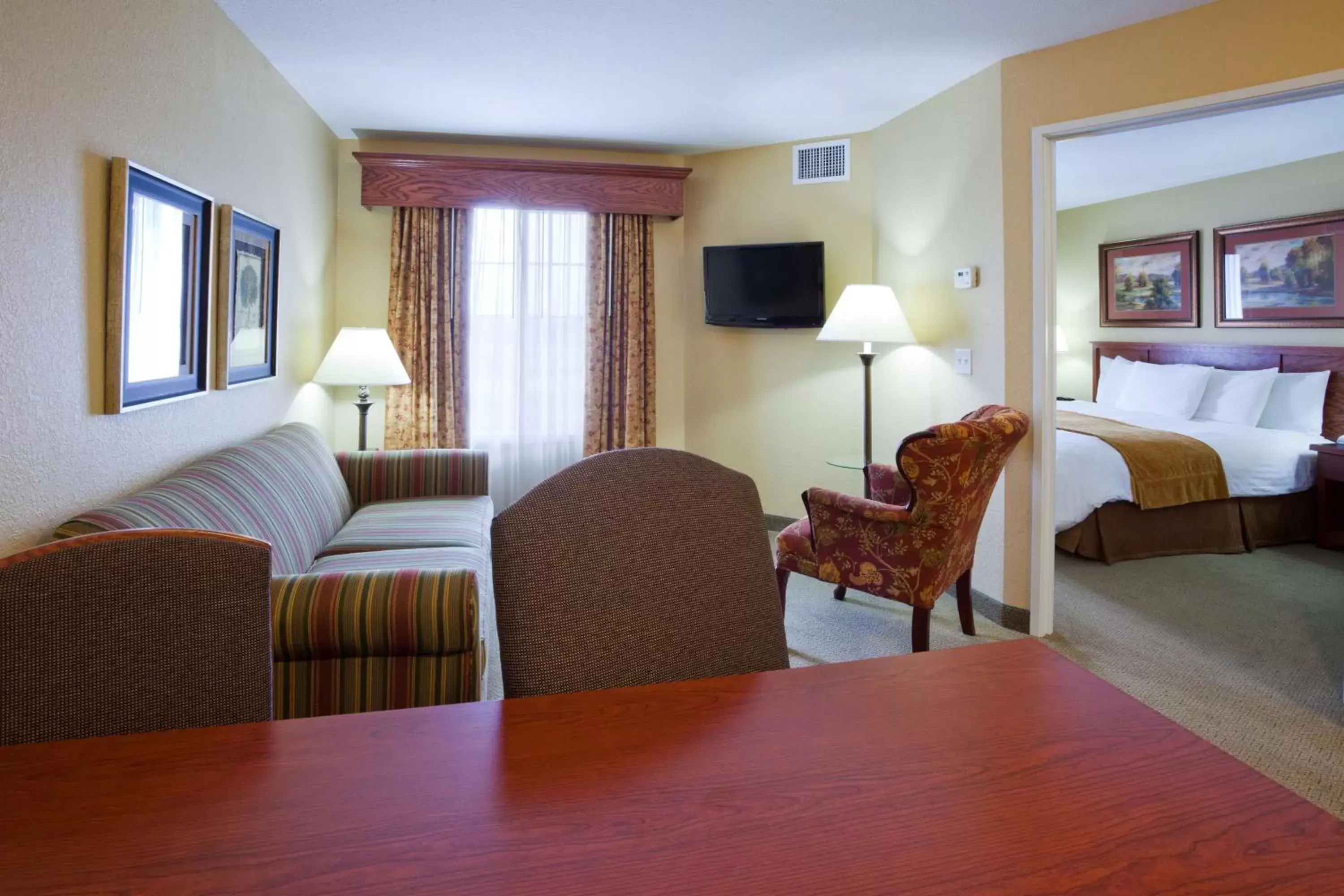 Seating Area in GrandStay Residential Suites Hotel Faribault