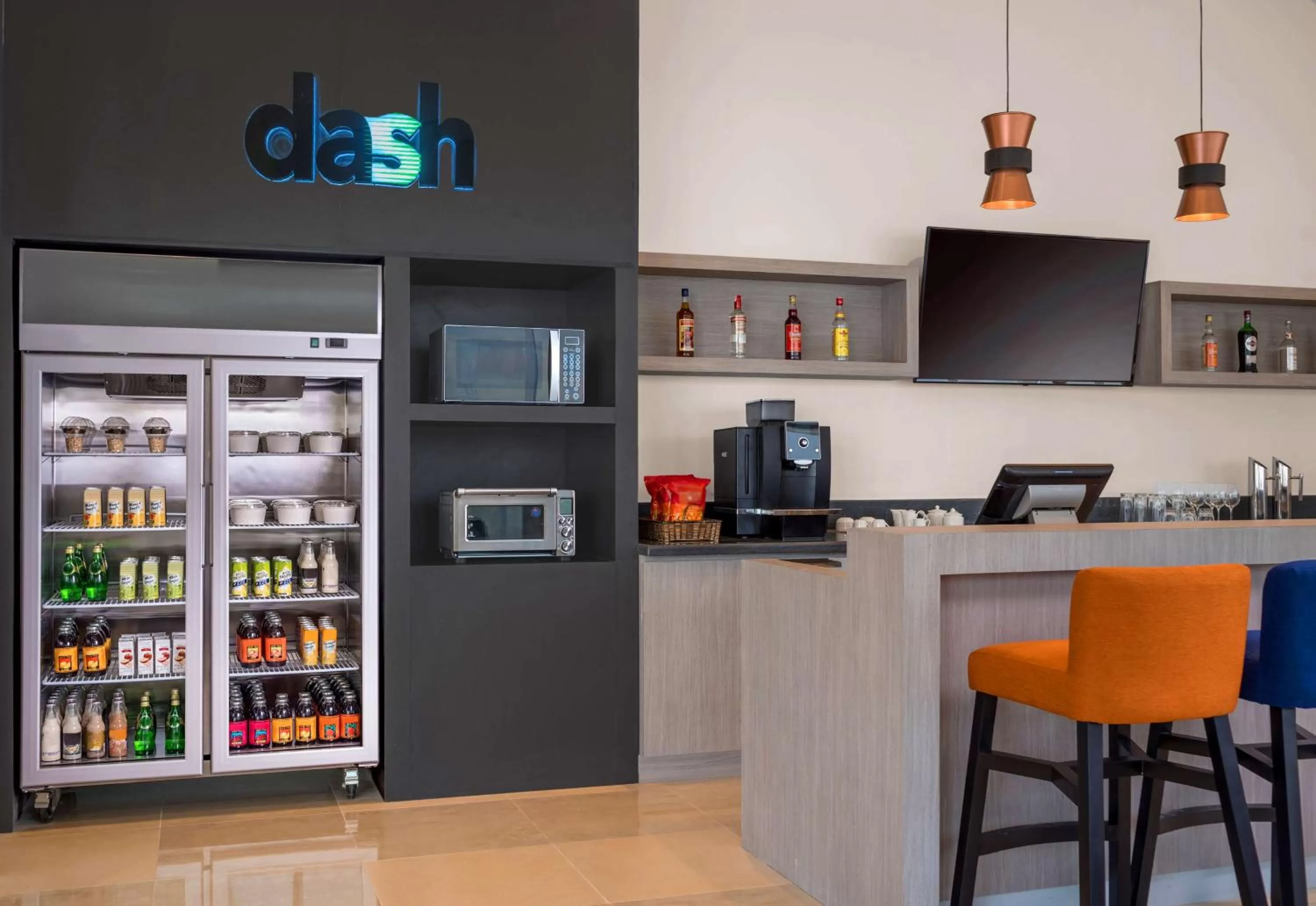 Lounge or bar in Park Inn By Radisson Iloilo