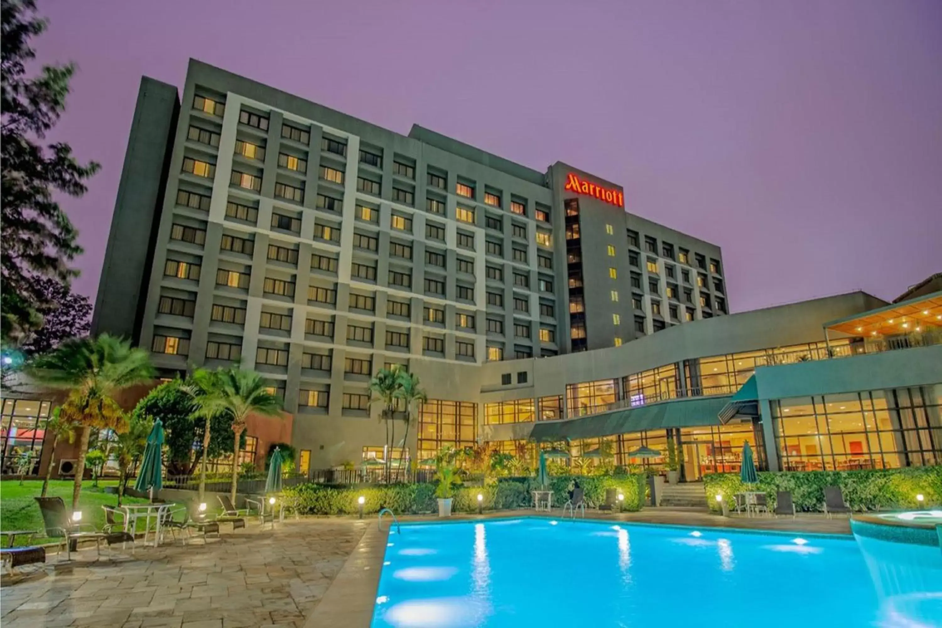 Swimming pool, Property Building in Marriott São Paulo Airport Hotel