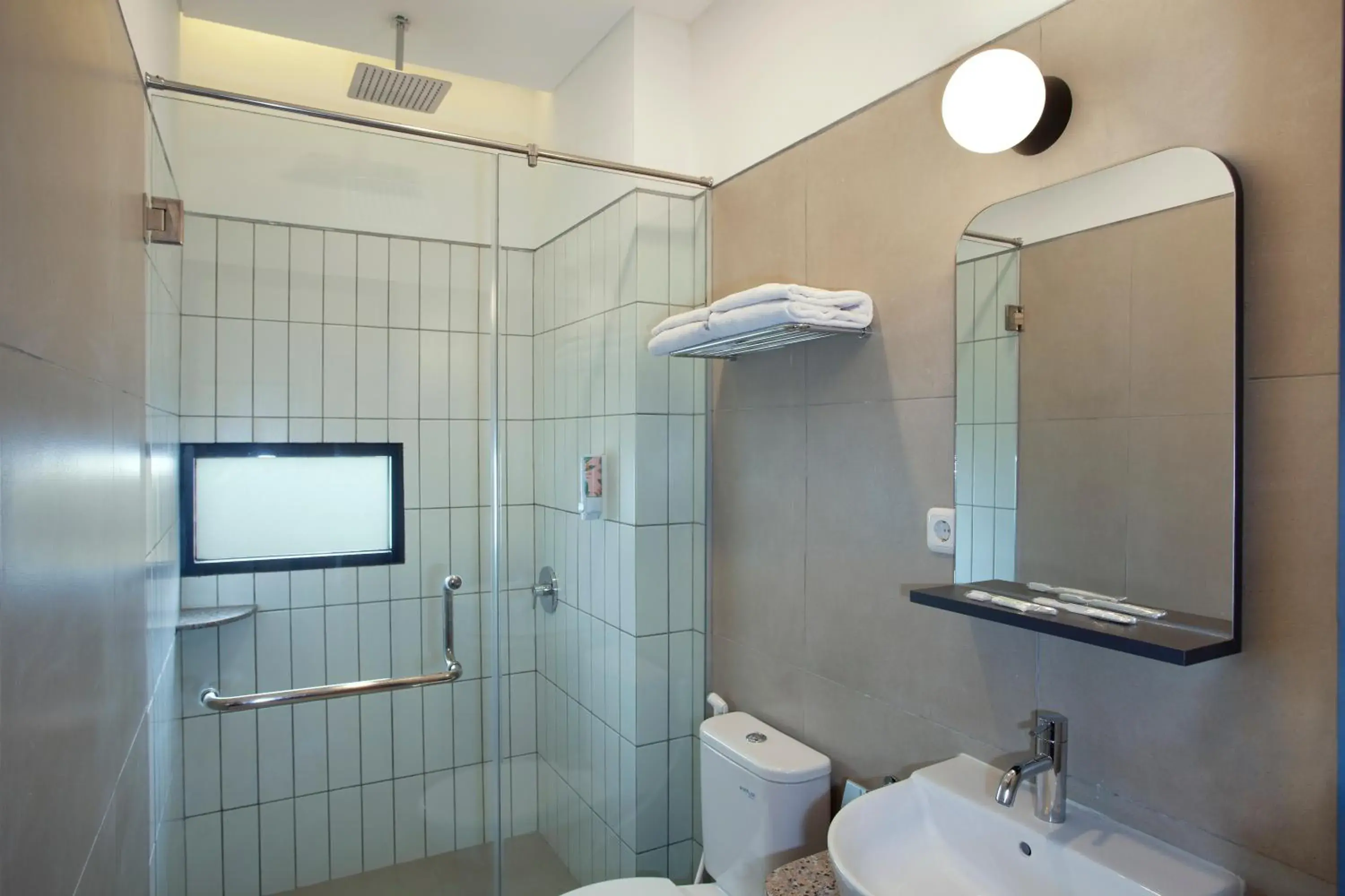 Shower, Bathroom in Liberta Hub Blok M Jakarta