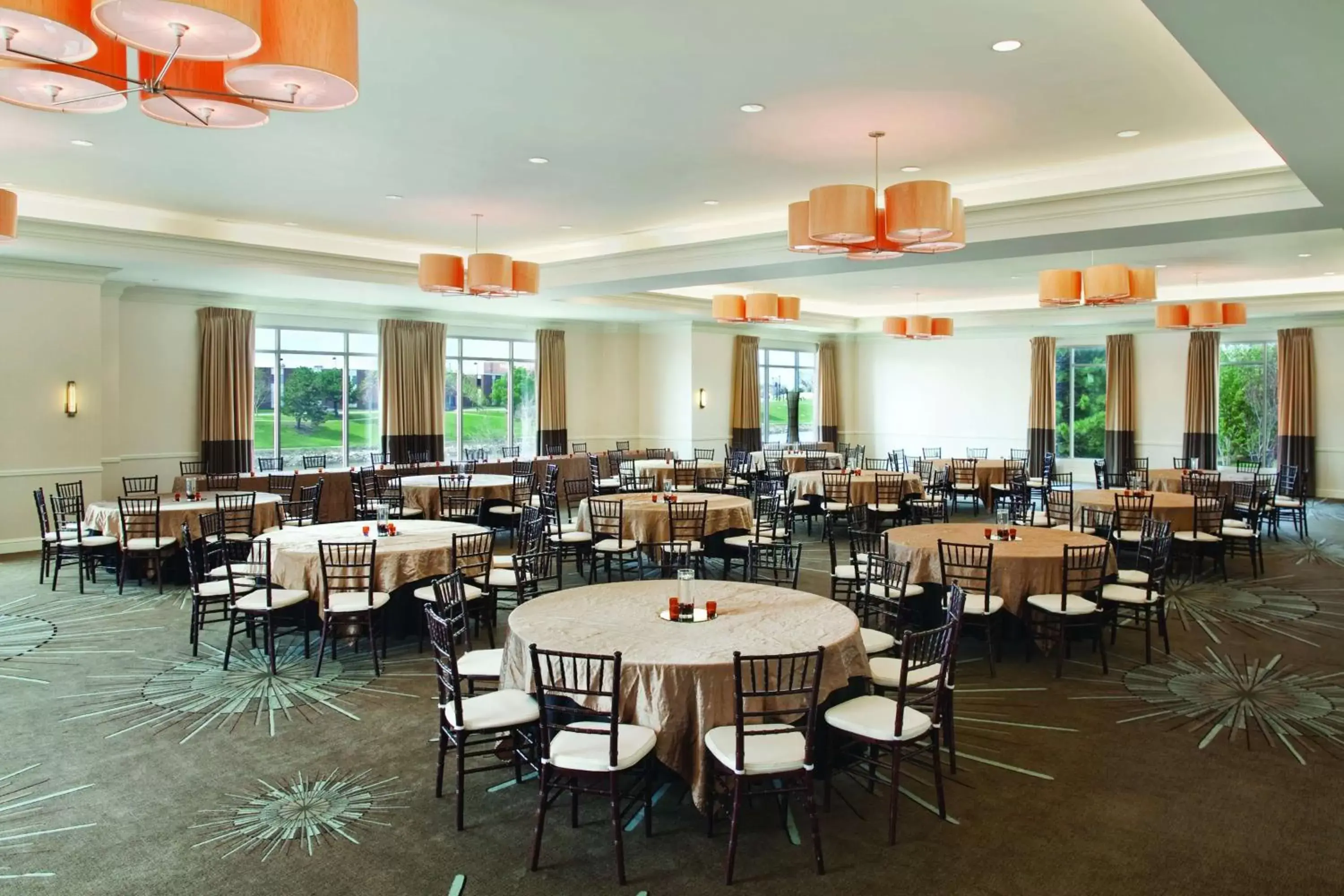 Lobby or reception, Restaurant/Places to Eat in Hyatt Regency Wichita