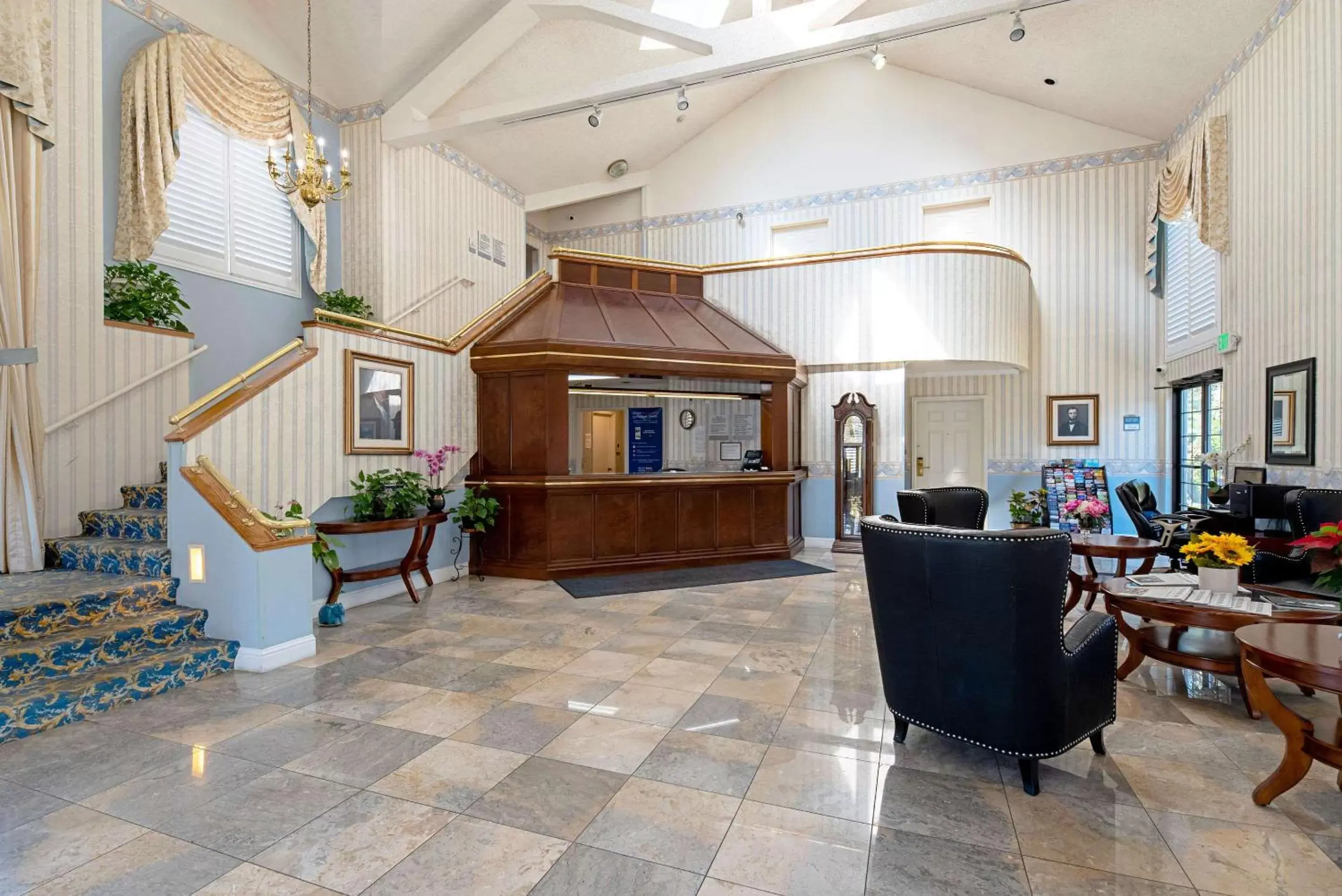 Lobby or reception in Clarion Inn Silicon Valley Lobby or reception in Clarion Inn Silicon Valley