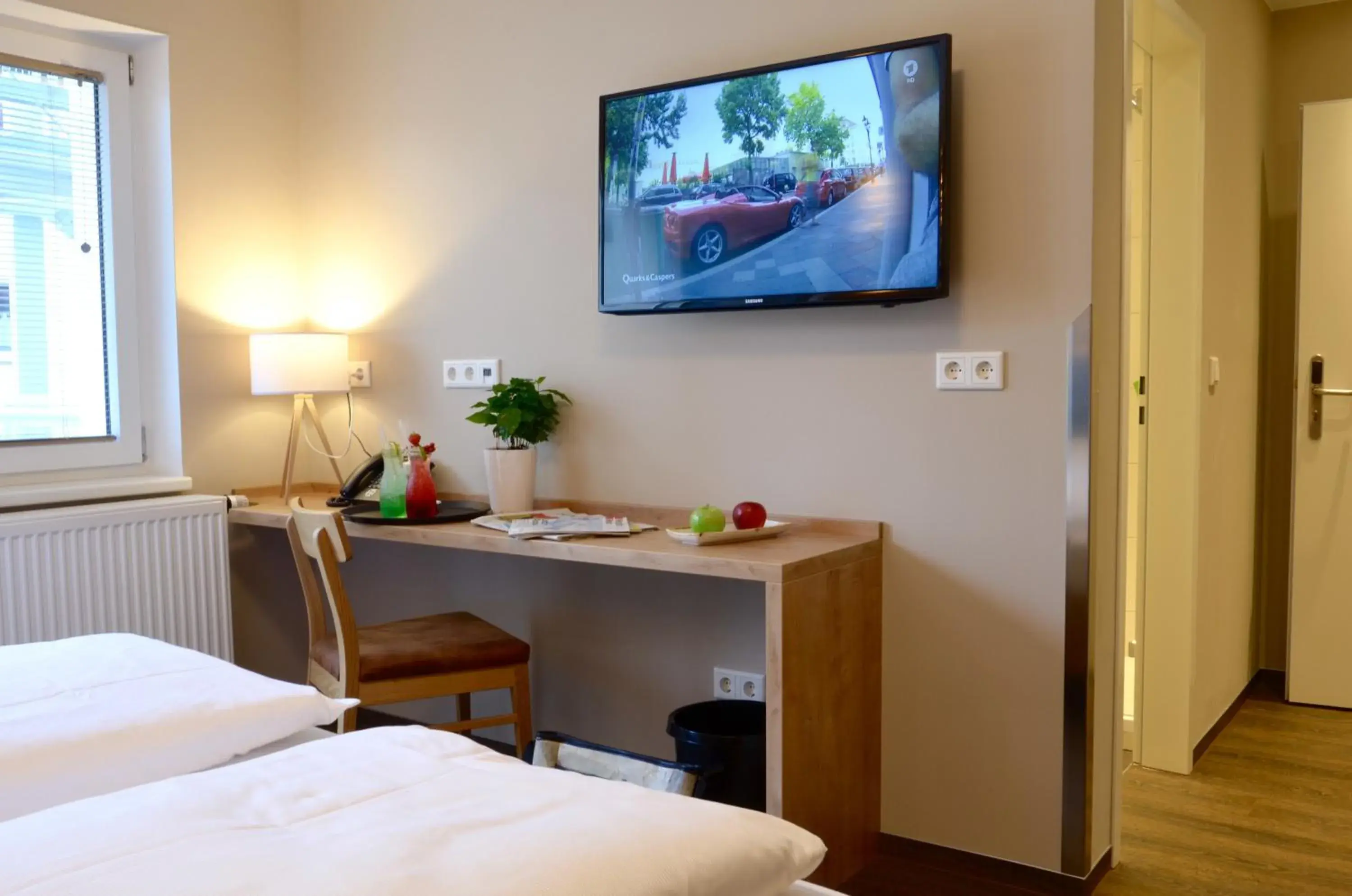 TV and multimedia, TV/Entertainment Center in Hotel Five