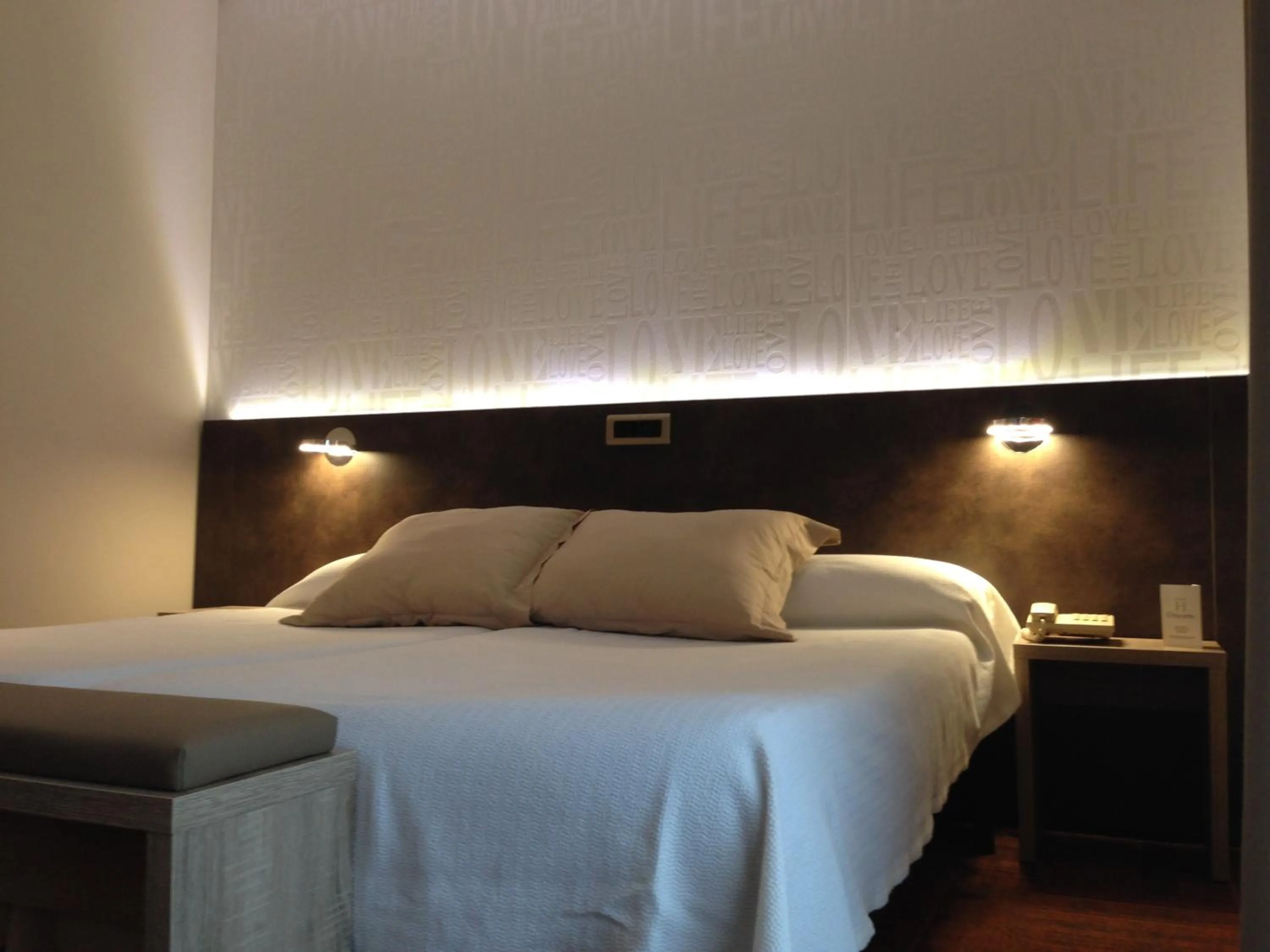 Photo of the whole room, Bed in Hotel Oriente