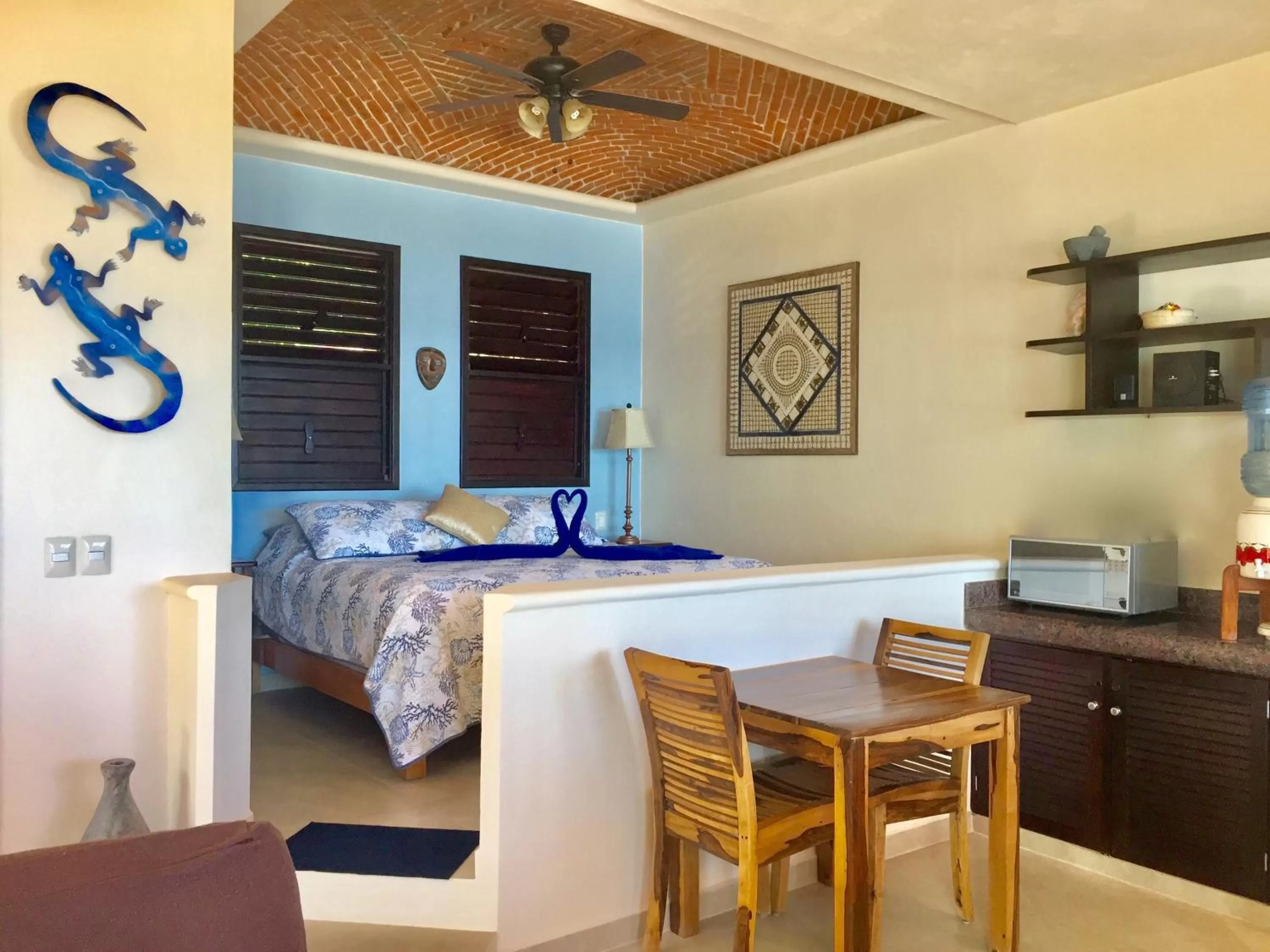 Nah Uxibal Villa and Casitas