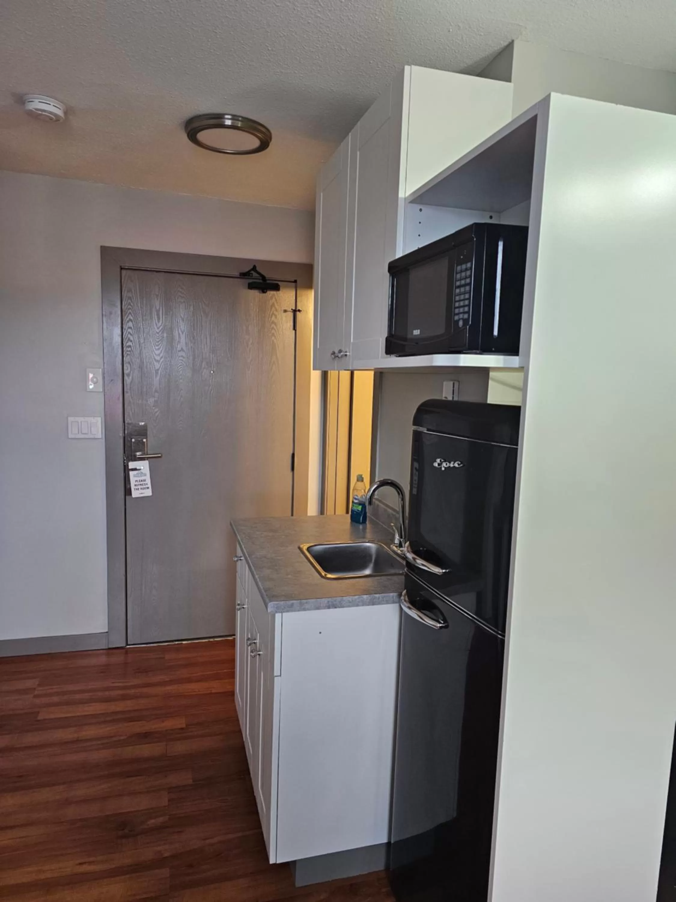 Kitchen or kitchenette in The Baker Hotel