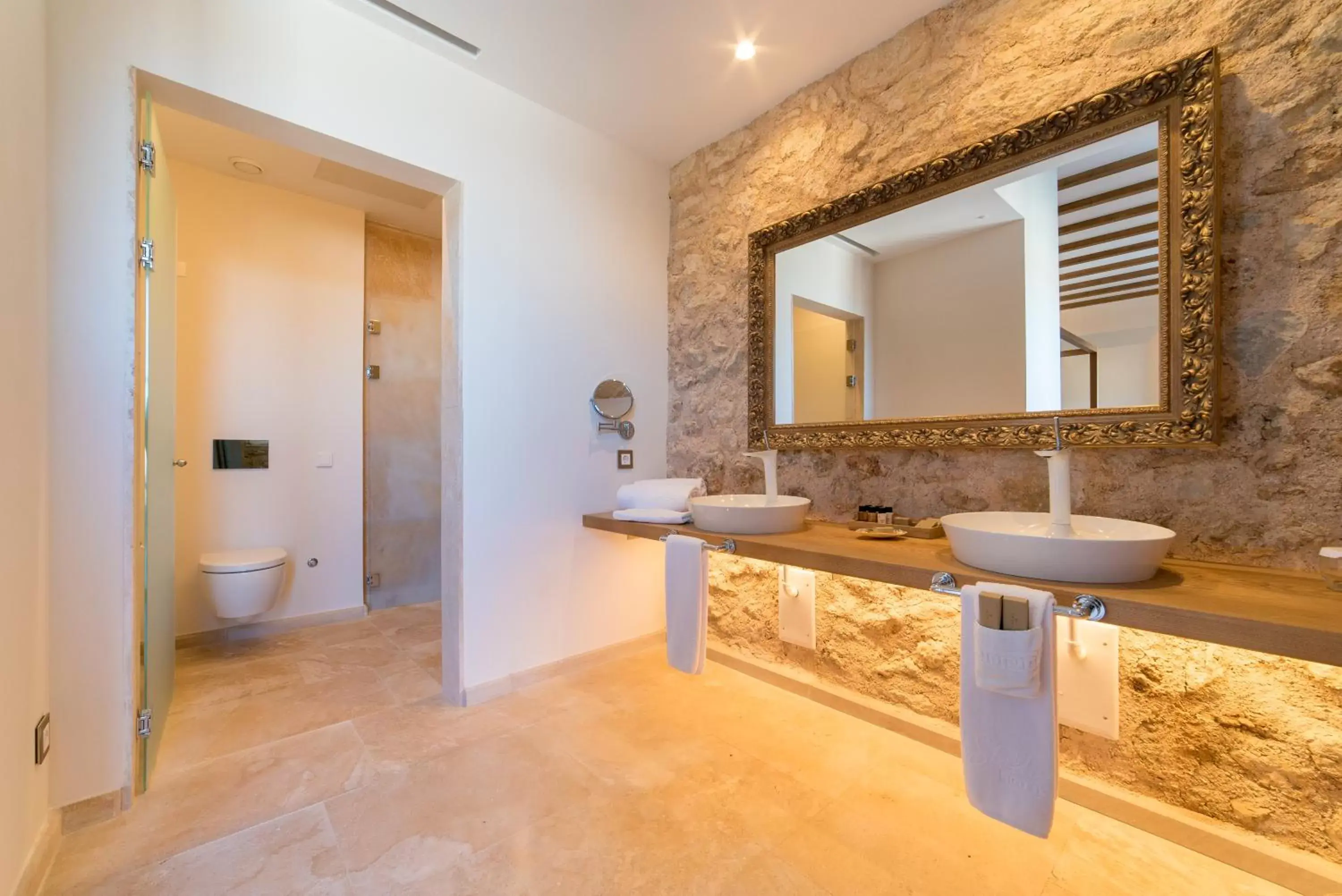 Bathroom in Hotel Creu de Tau Art&Spa-Adults only