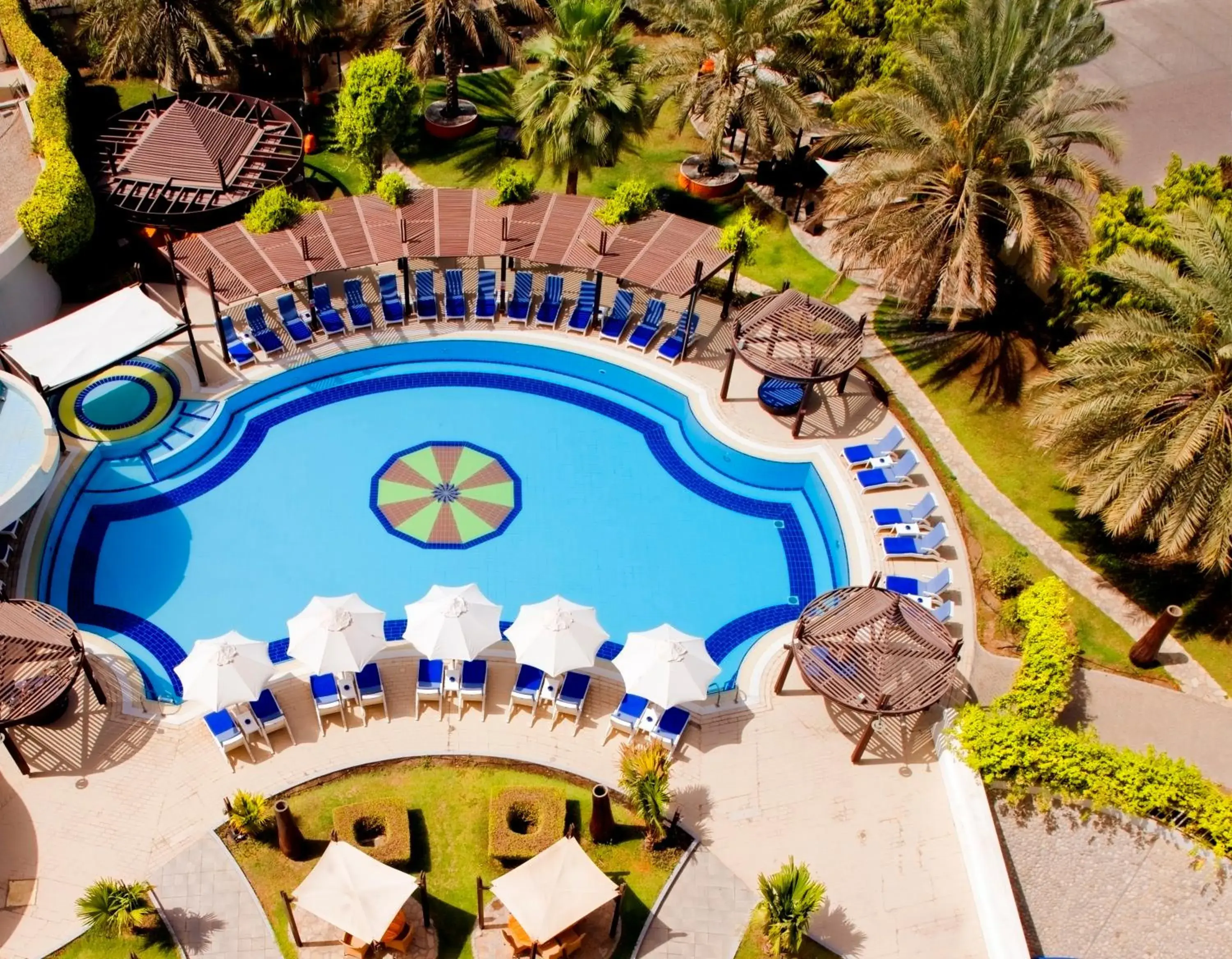 Bird's eye view, Pool View in Radisson Blu Hotel, Muscat