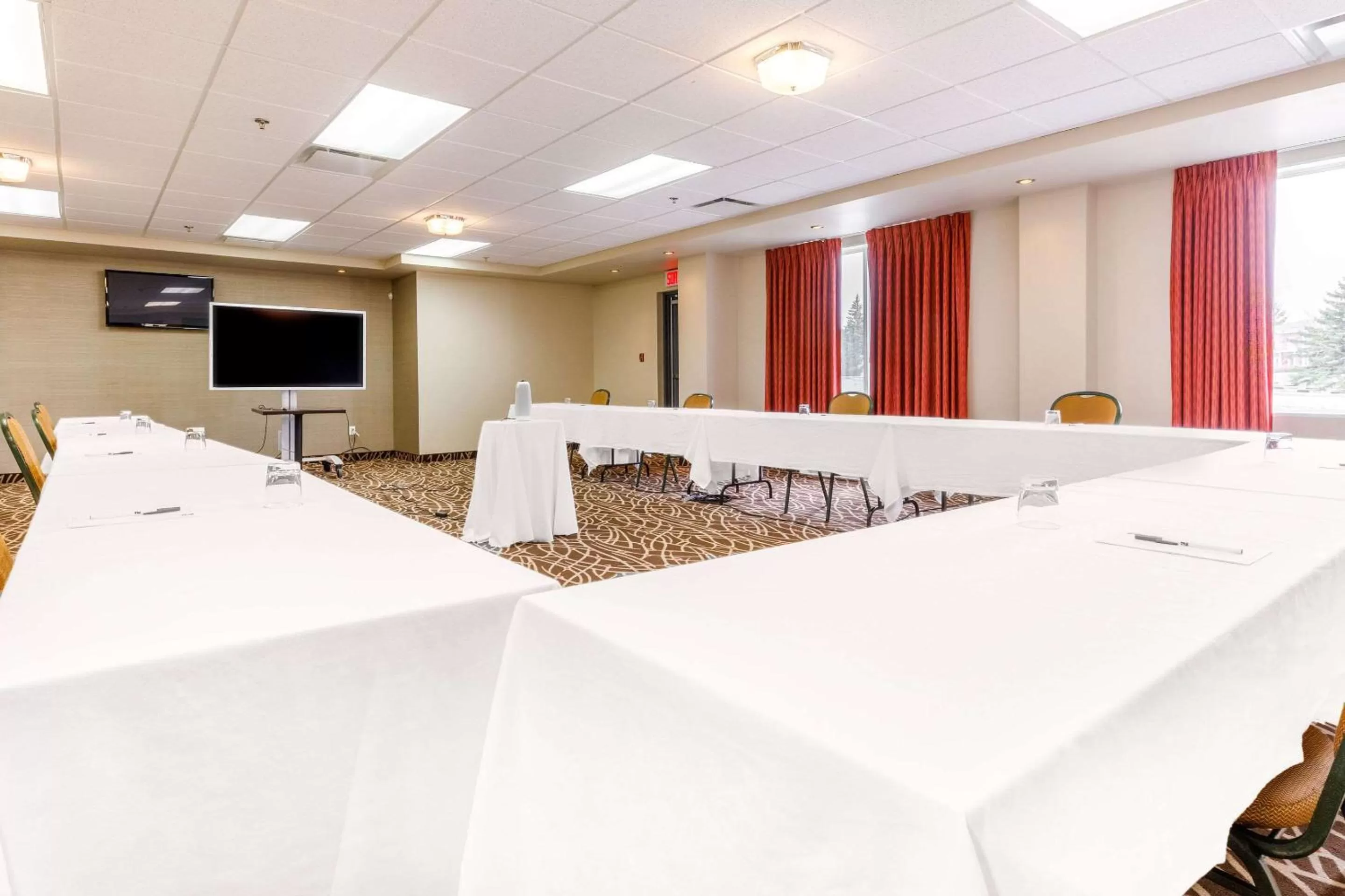 Meeting/conference room in Quality Inn & Suites Victoriaville