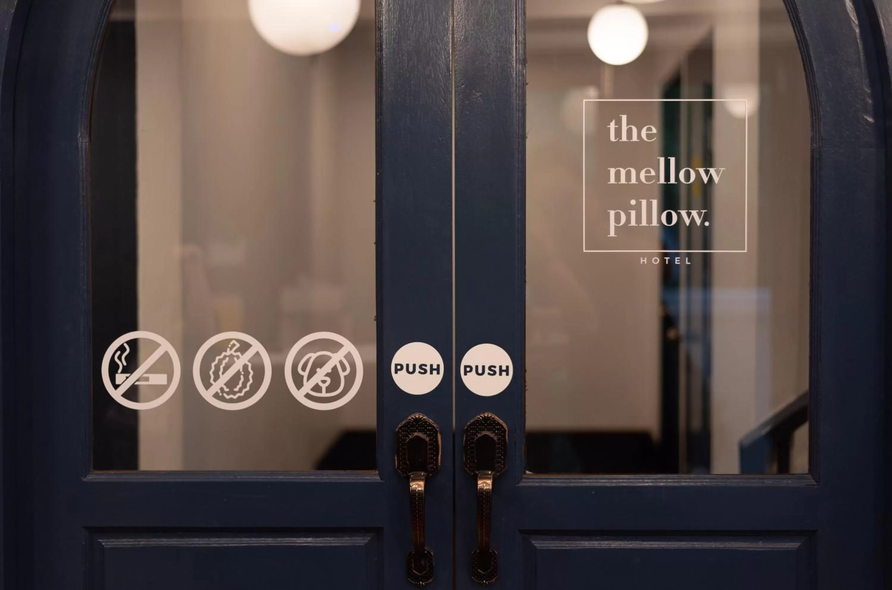 Logo/Certificate/Sign in The Mellow Pillow Hotel @ Chiang Mai Gate