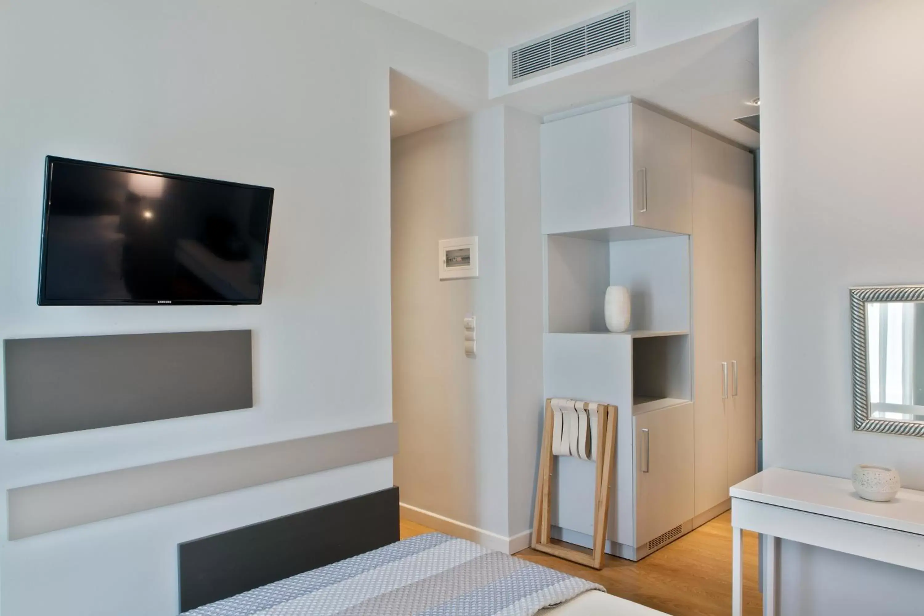 TV and multimedia, TV/Entertainment Center in Phidias Piraeus Hotel