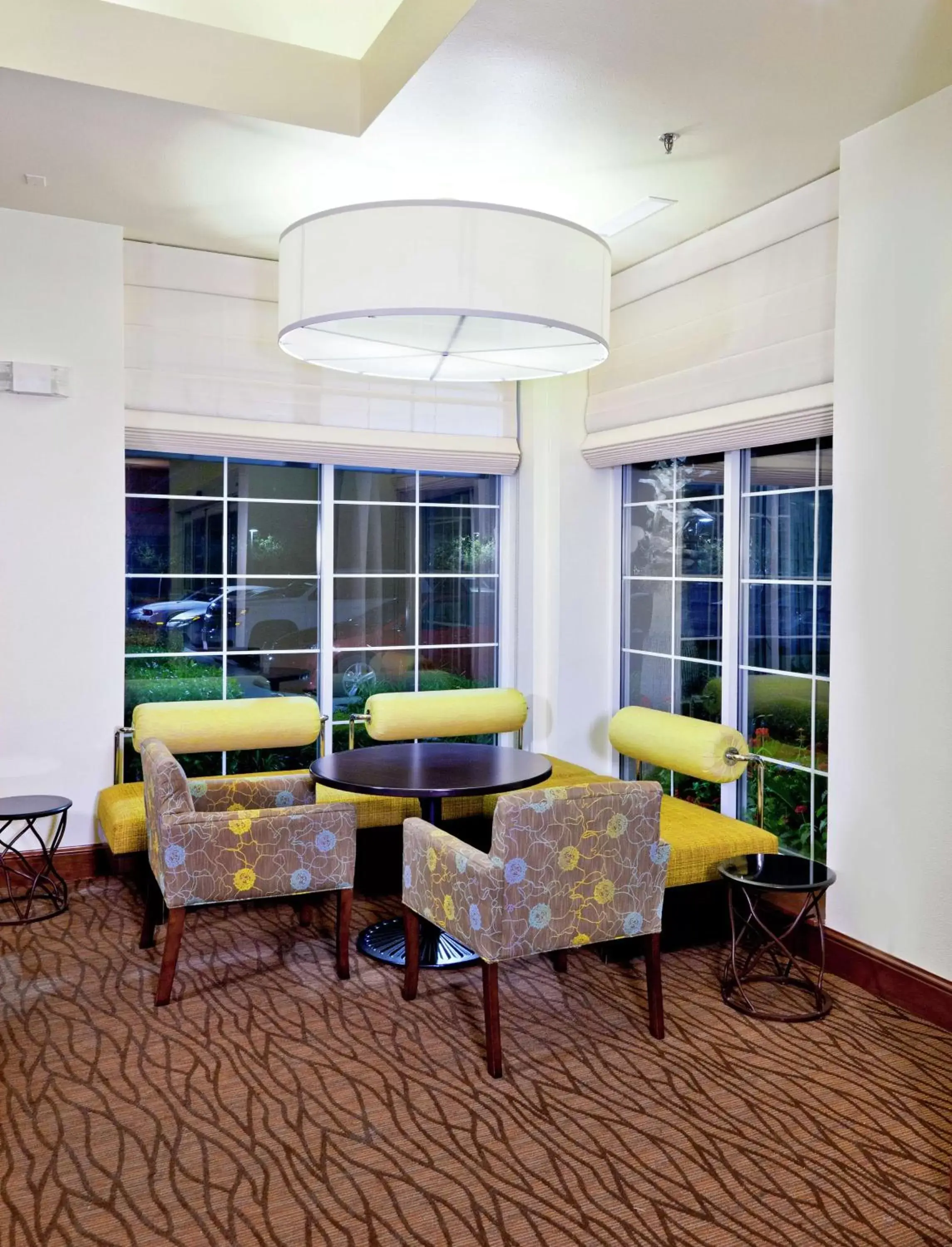 Lobby or reception, Seating Area in Hilton Garden Inn Ontario Rancho Cucamonga