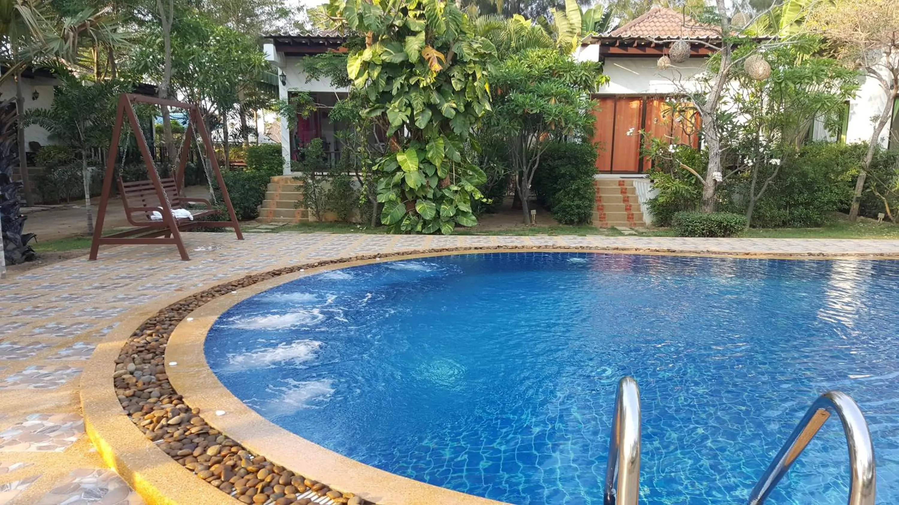 Property building, Swimming Pool in Pranburi Cabana Resort