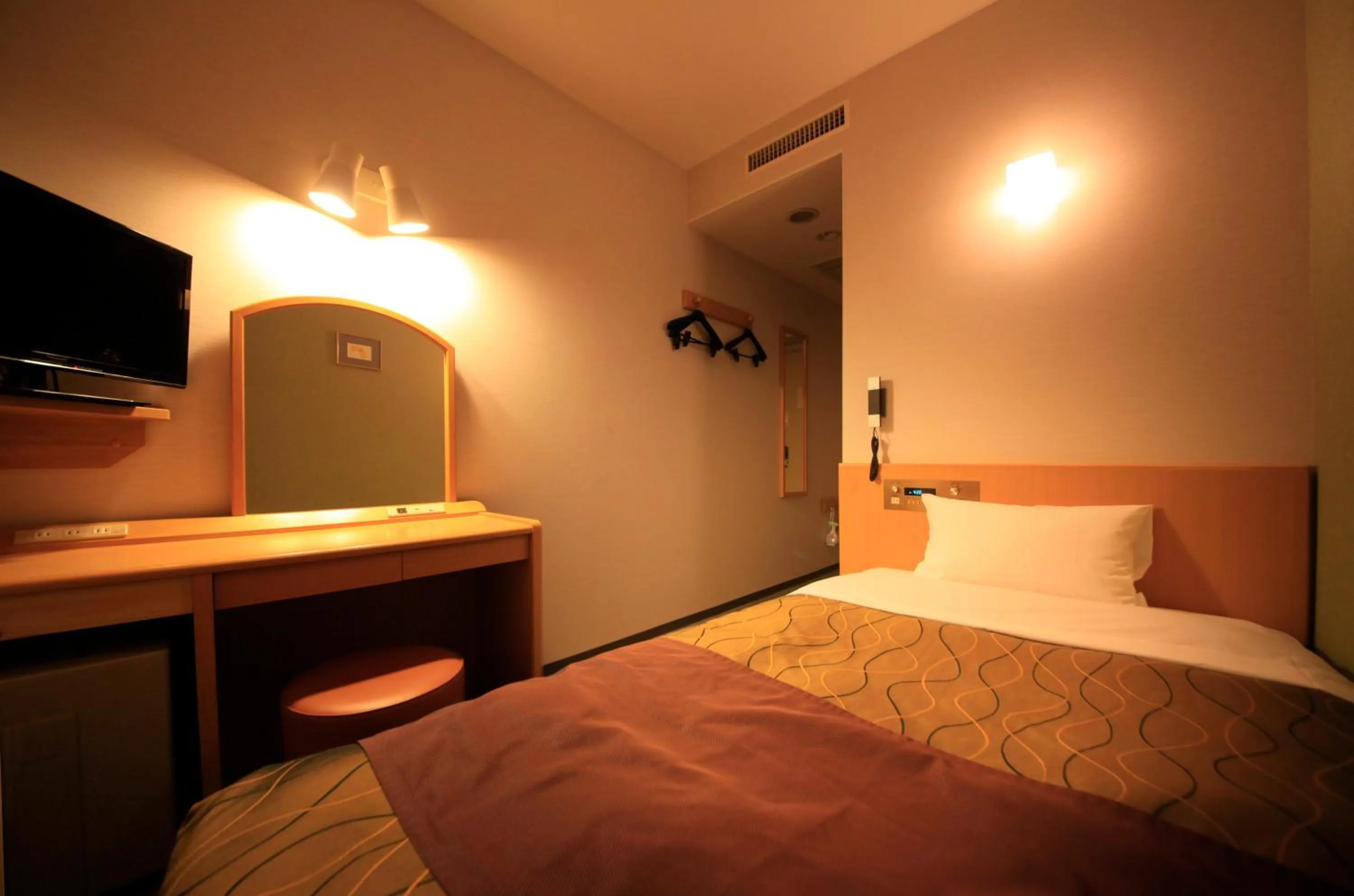 Photo of the whole room, Bed in Hotel Grand City