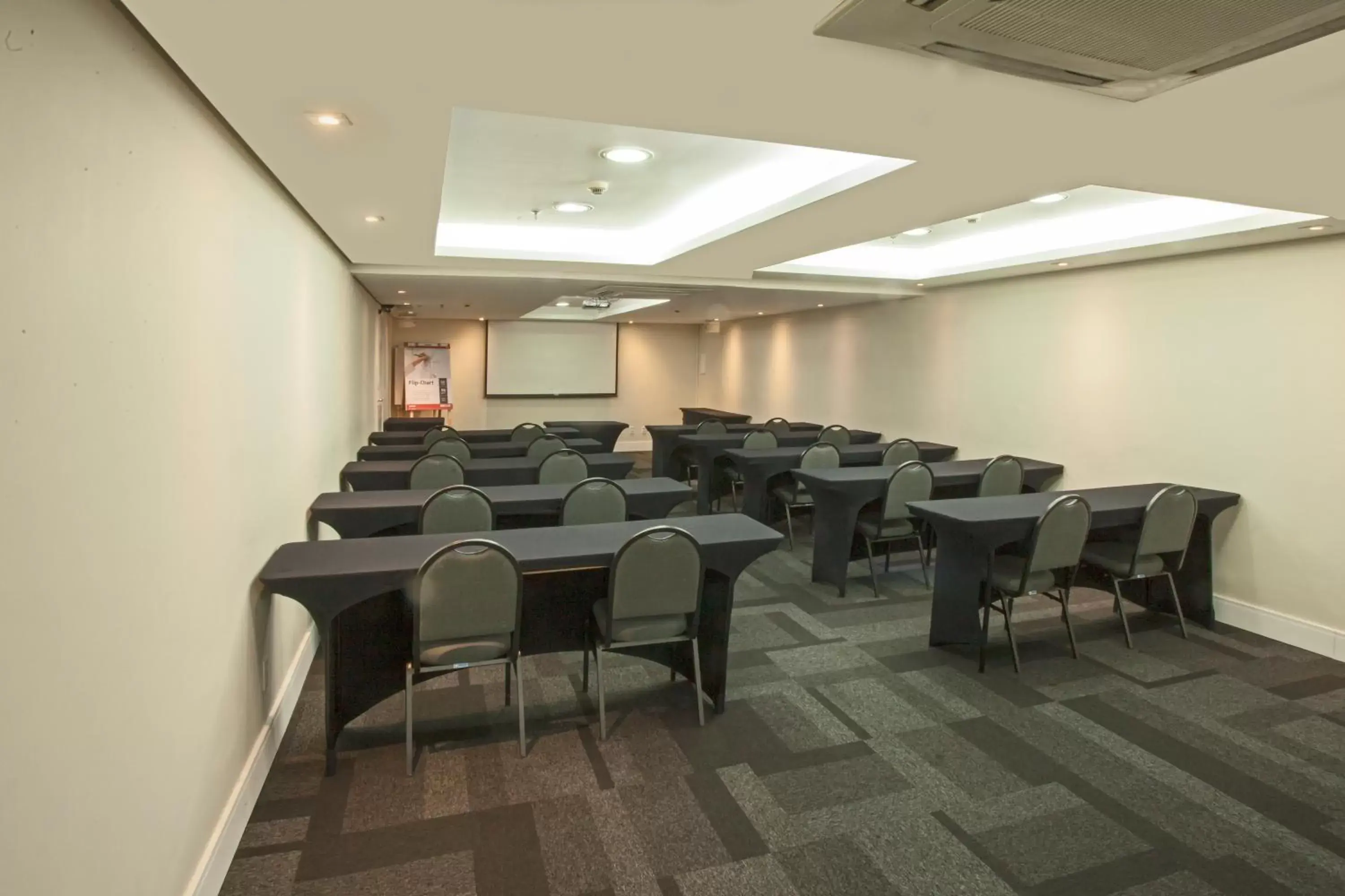 Meeting/conference room in Hotel WZ Jardins