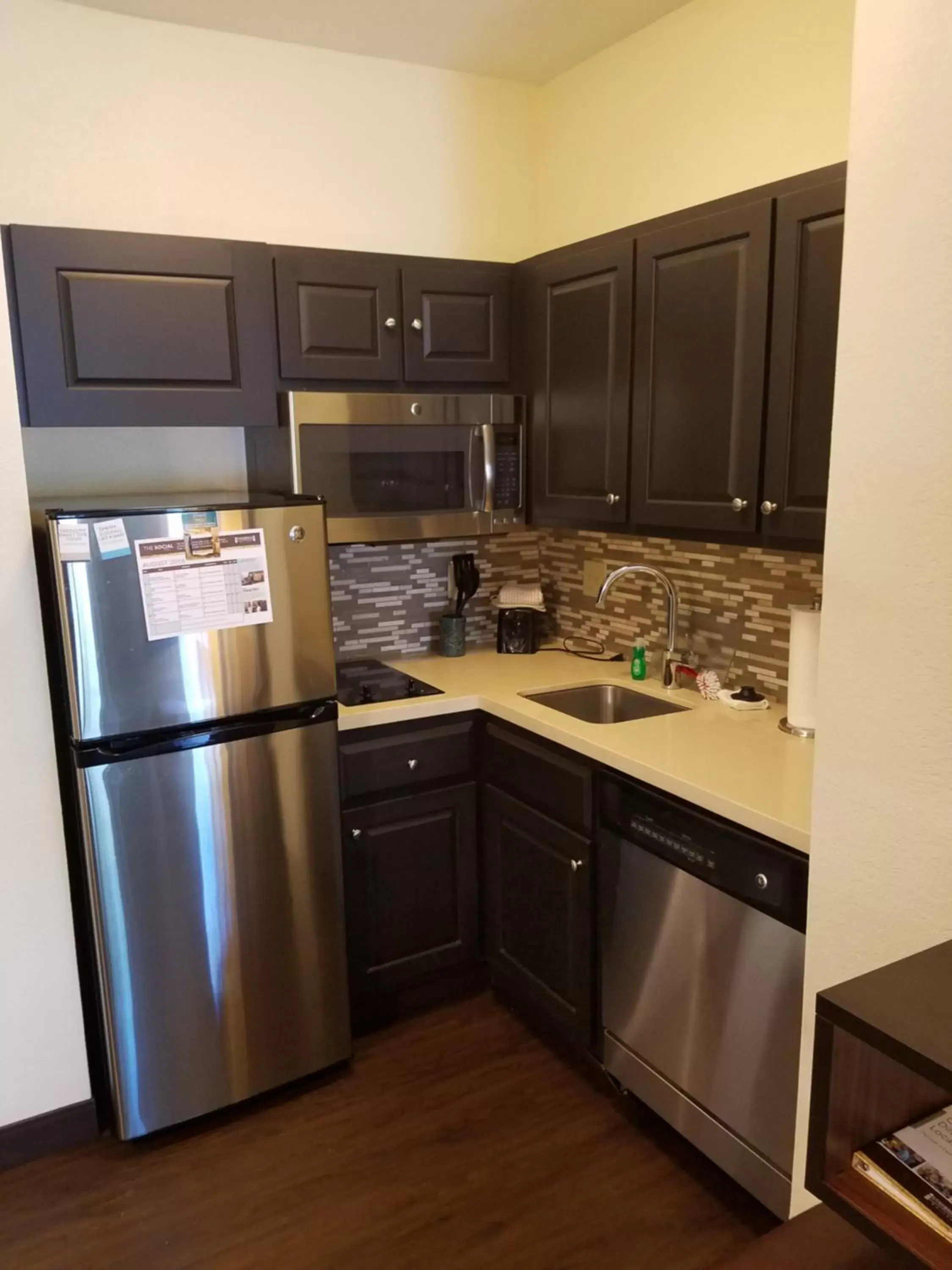 Kitchen or kitchenette, Kitchen/Kitchenette in Staybridge Suites - Cincinnati North, an IHG Hotel