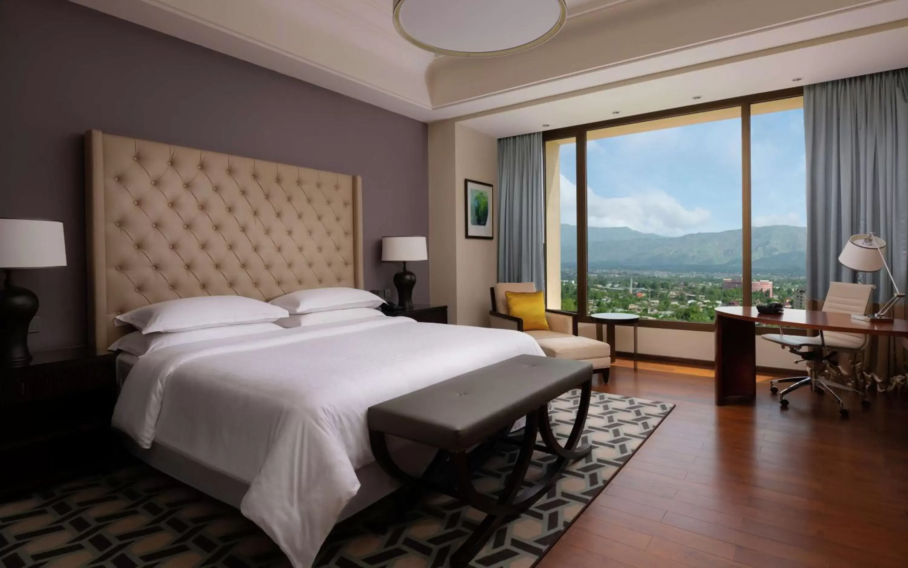 Bedroom, Mountain View in Hilton Dushanbe