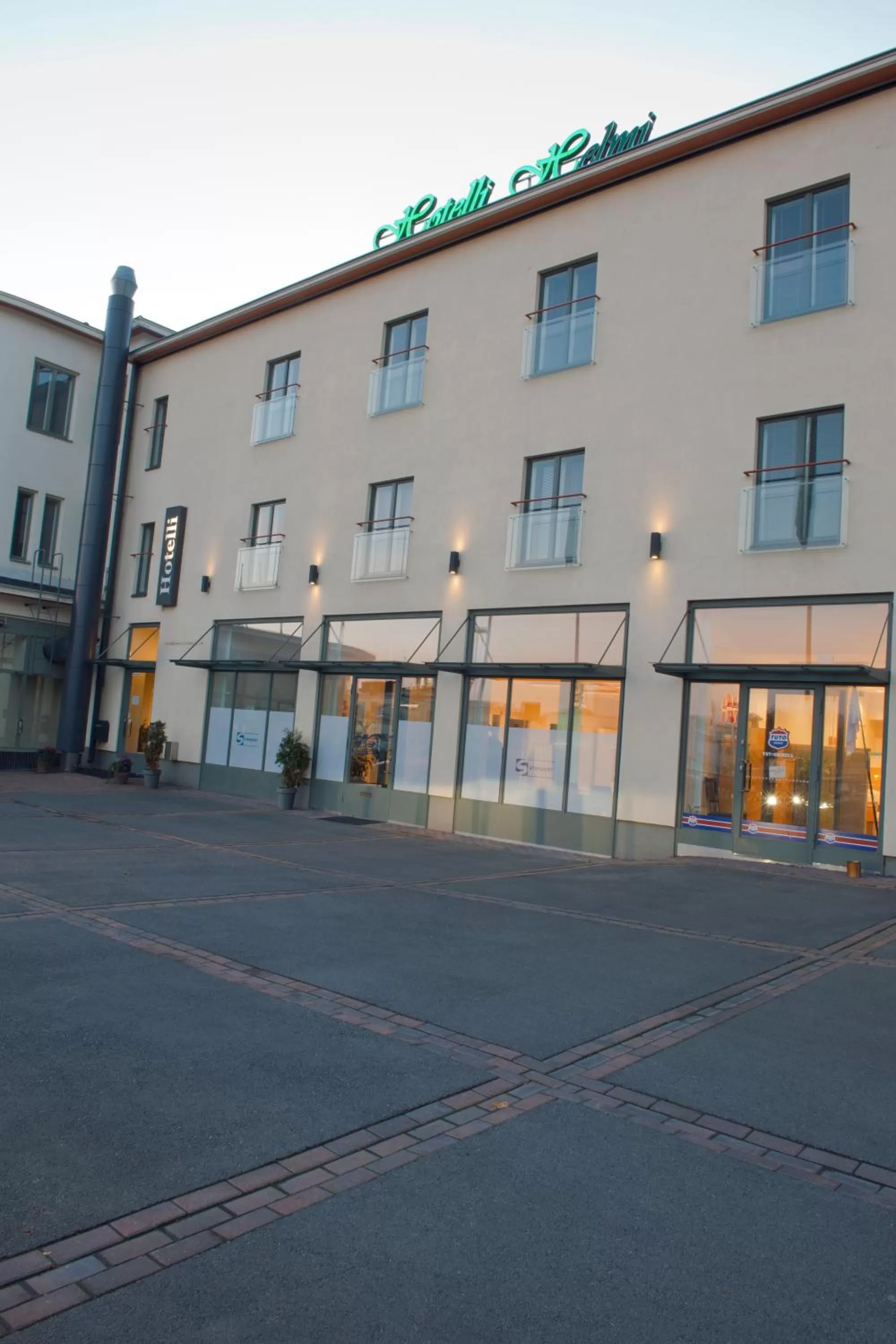 Property building in Hotelli Helmi