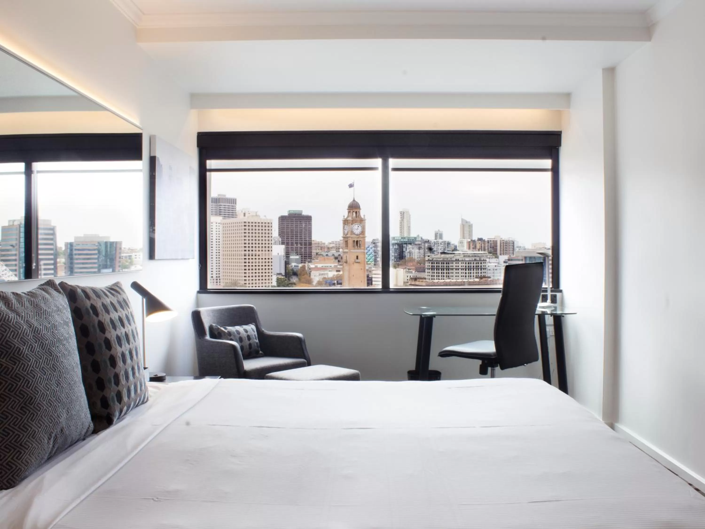 Nearby landmark, Bed in Mercure Sydney