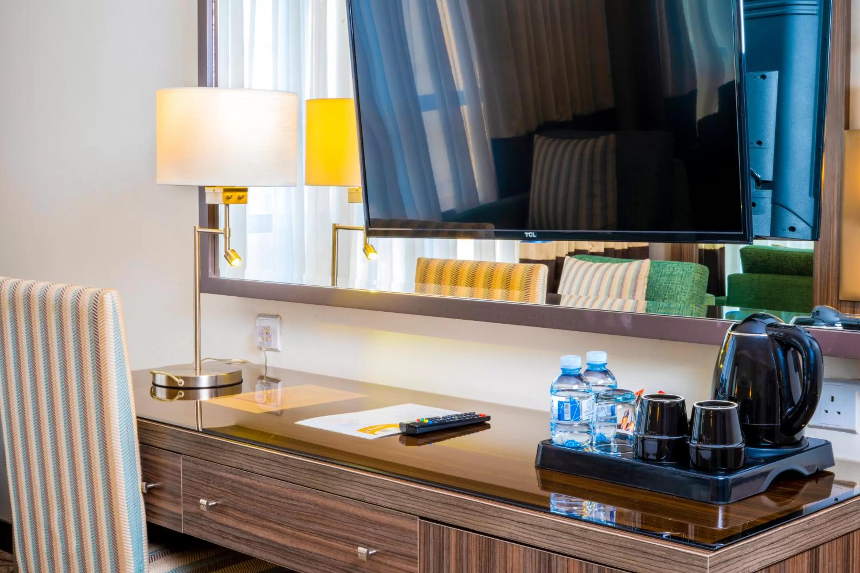 Coffee/tea facilities, Kitchen/Kitchenette in Aquila Hotel Jeddah Al Hamra