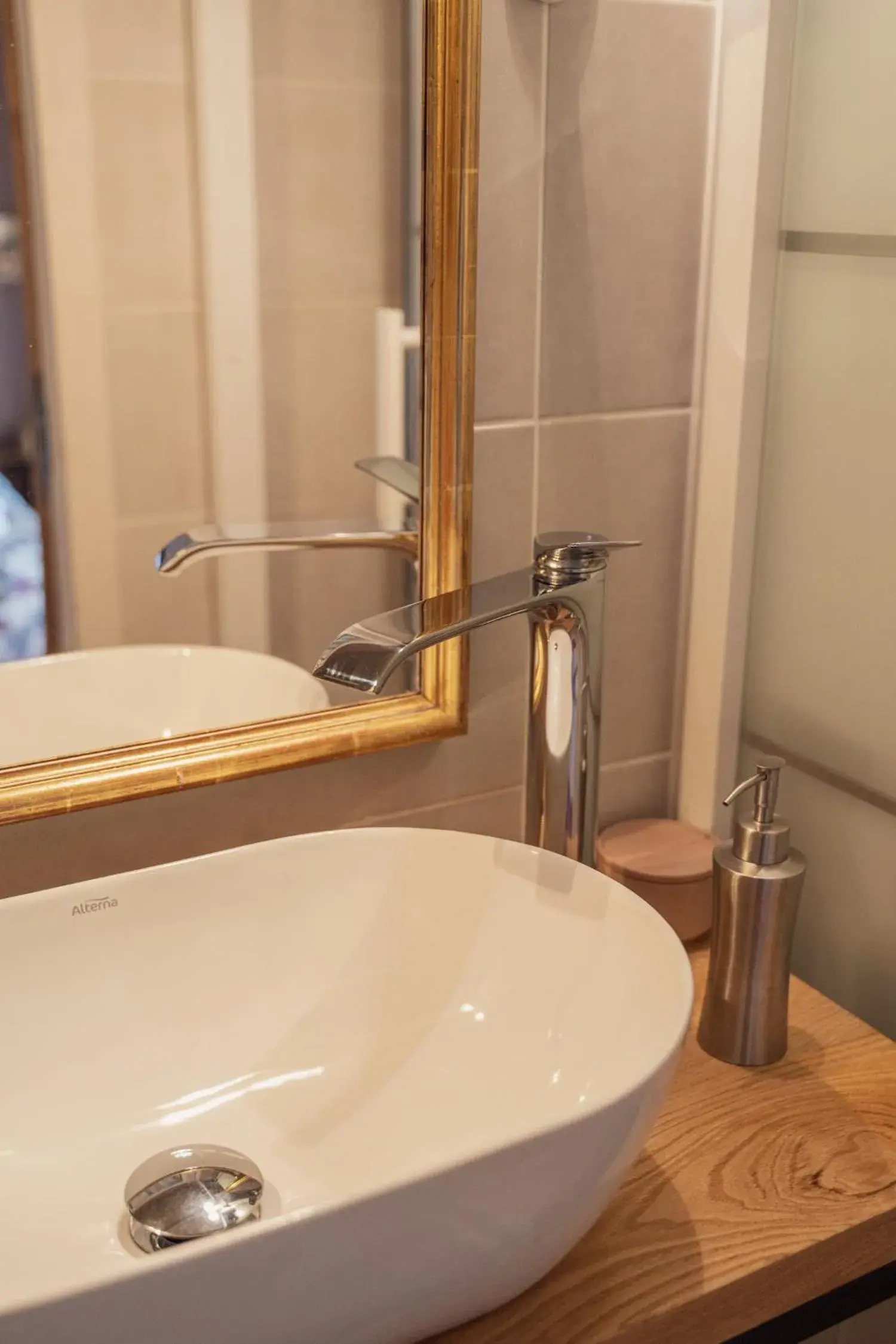 Shower, Bathroom in Les Jardins de Baracane