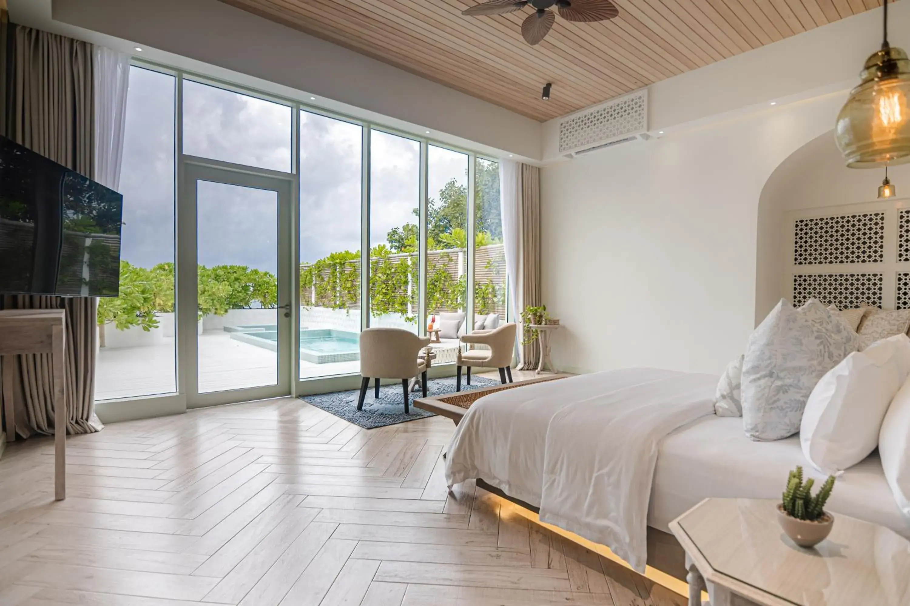 Bedroom in Malahini Kuda Bandos Resort