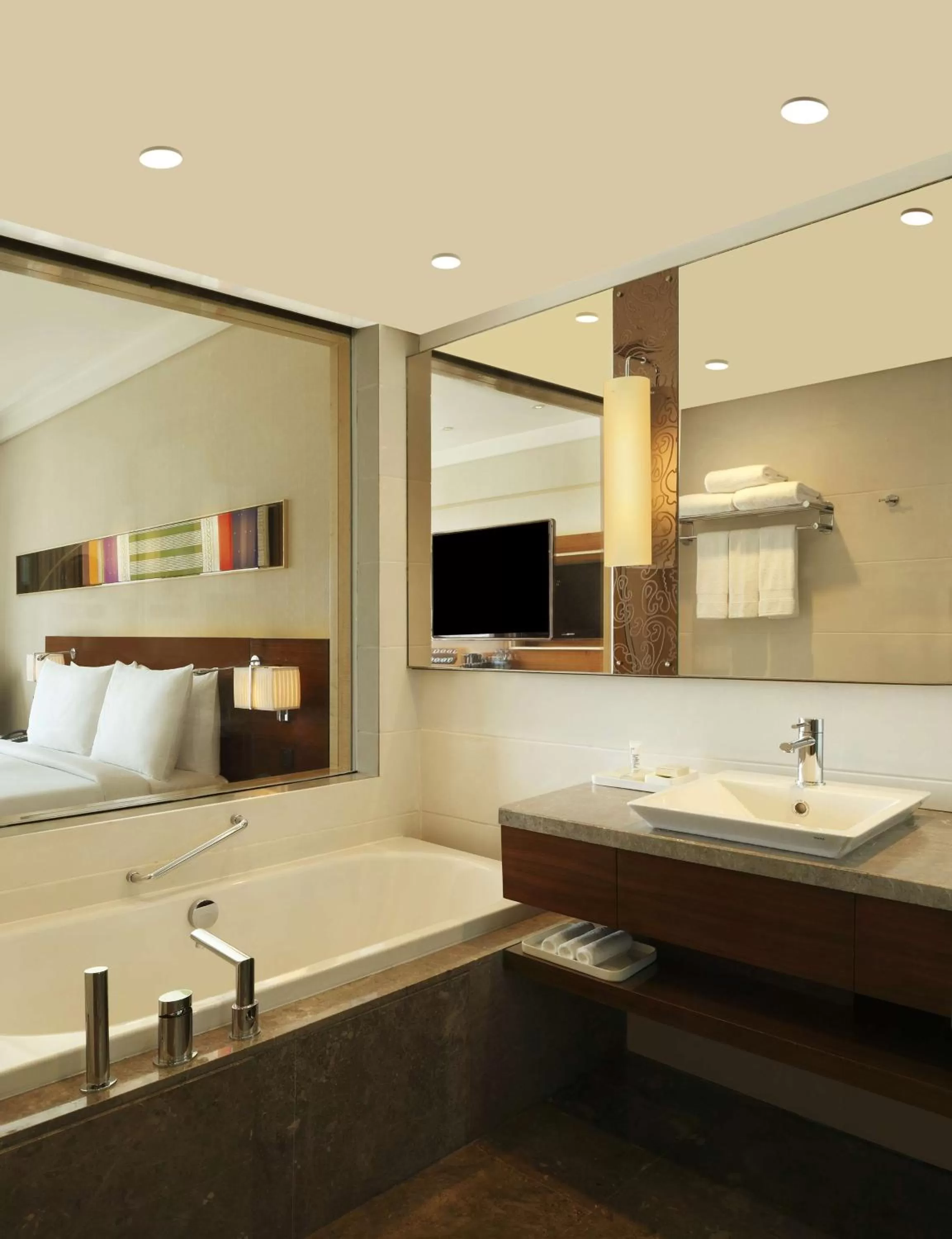 Bathroom, Bed in Hilton Chennai