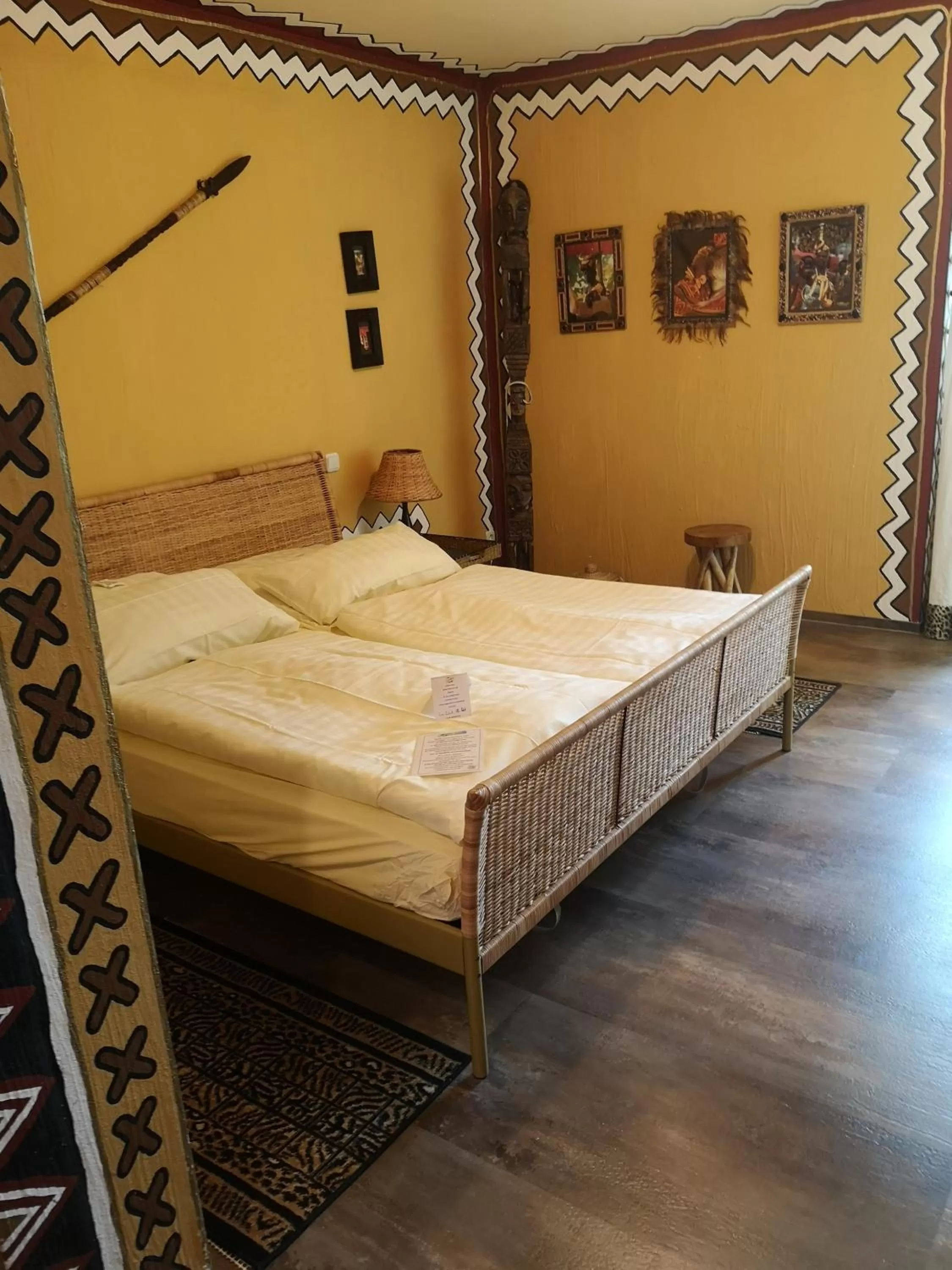 Photo of the whole room, Bed in Hotel Goldflair am Rathaus