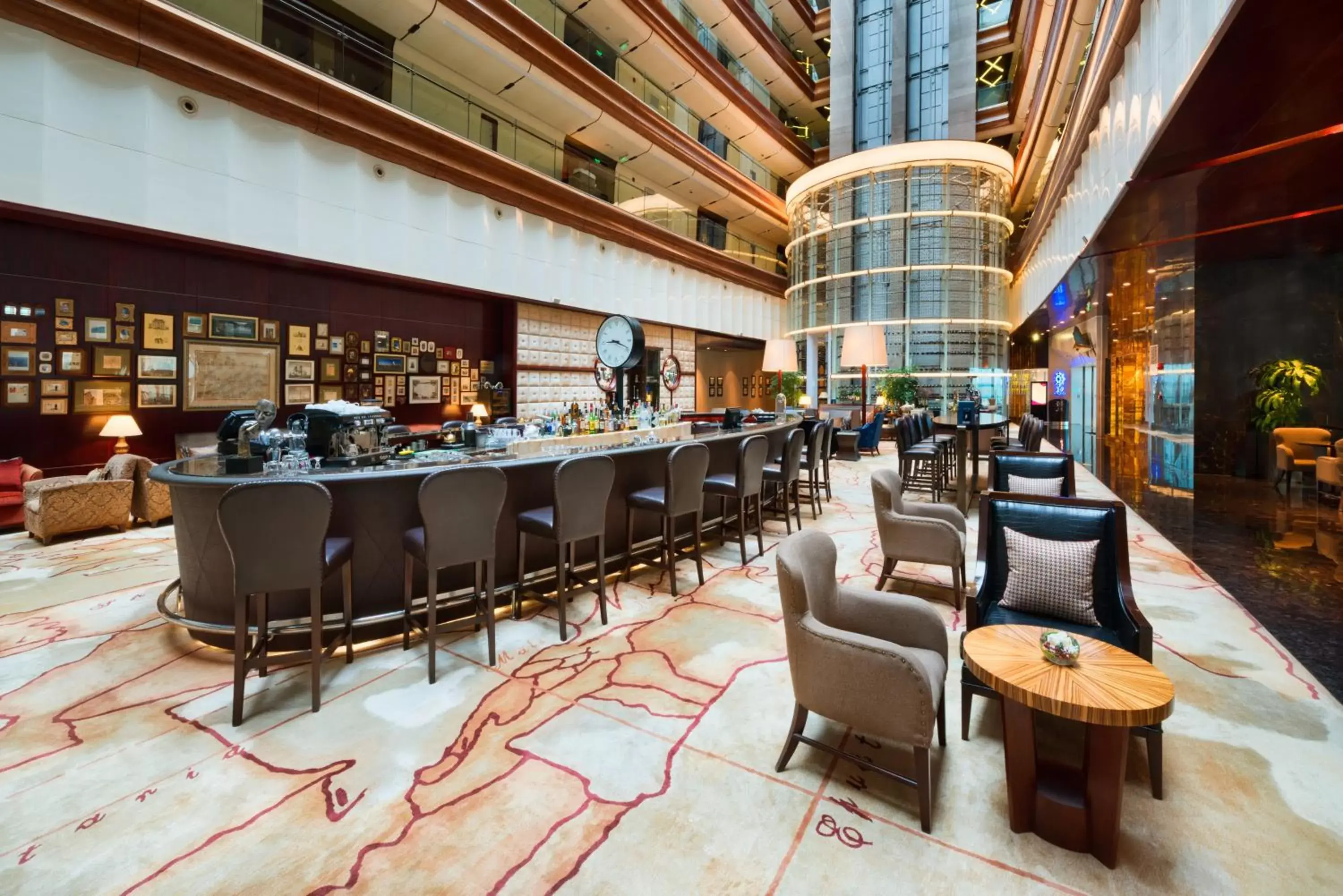 Lounge or bar, Lounge/Bar in Crowne Plaza Suzhou, an IHG Hotel