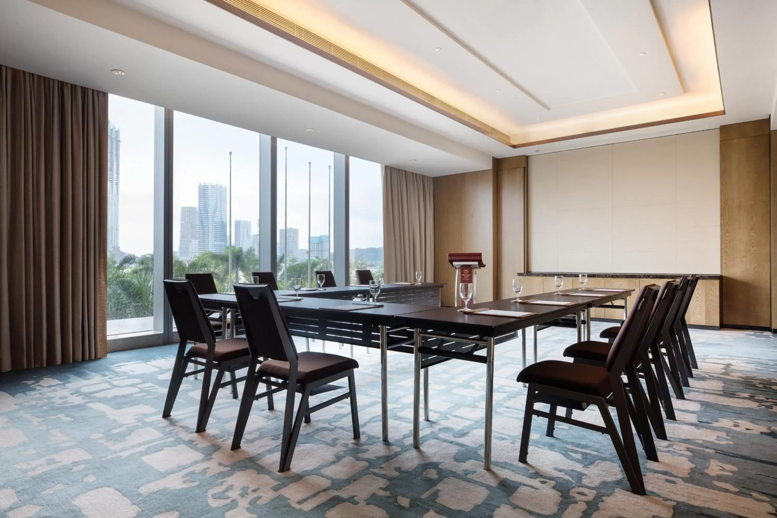 Meeting/conference room in Sheraton Zhuhai Hotel