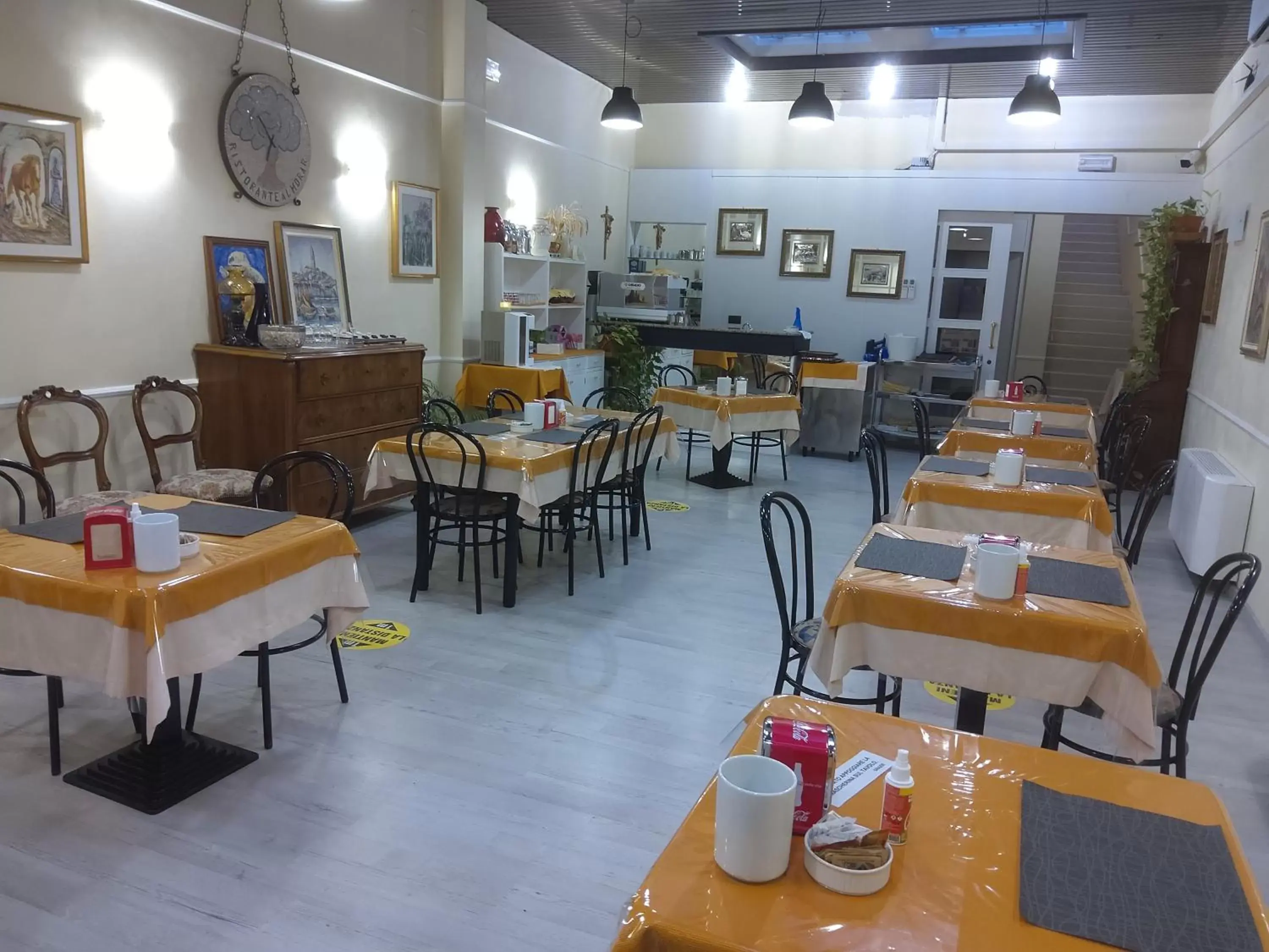 Breakfast, Restaurant/Places to Eat in Hotel Siros