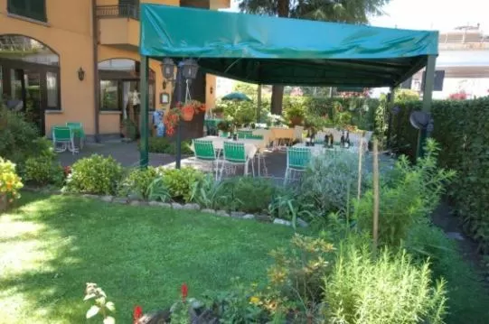 Patio in Albergo Ponte Vecchio