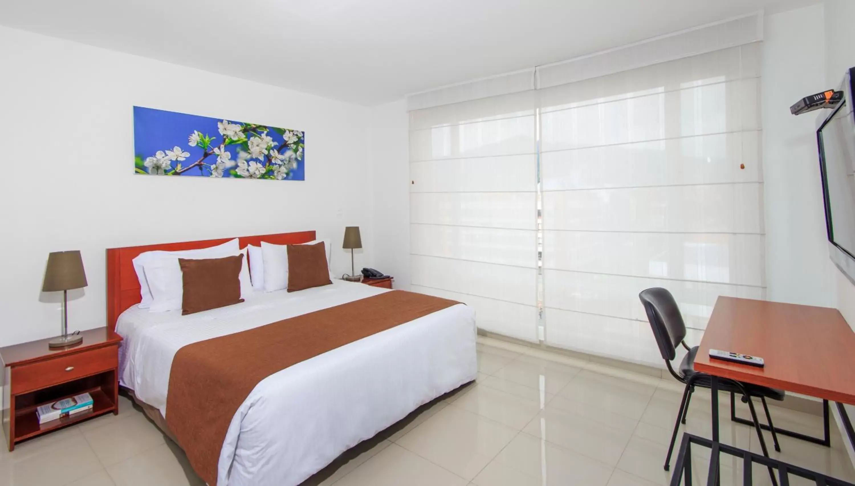 Bed in 122 Plaza Apartahotel Bed in 122 Plaza Apartahotel