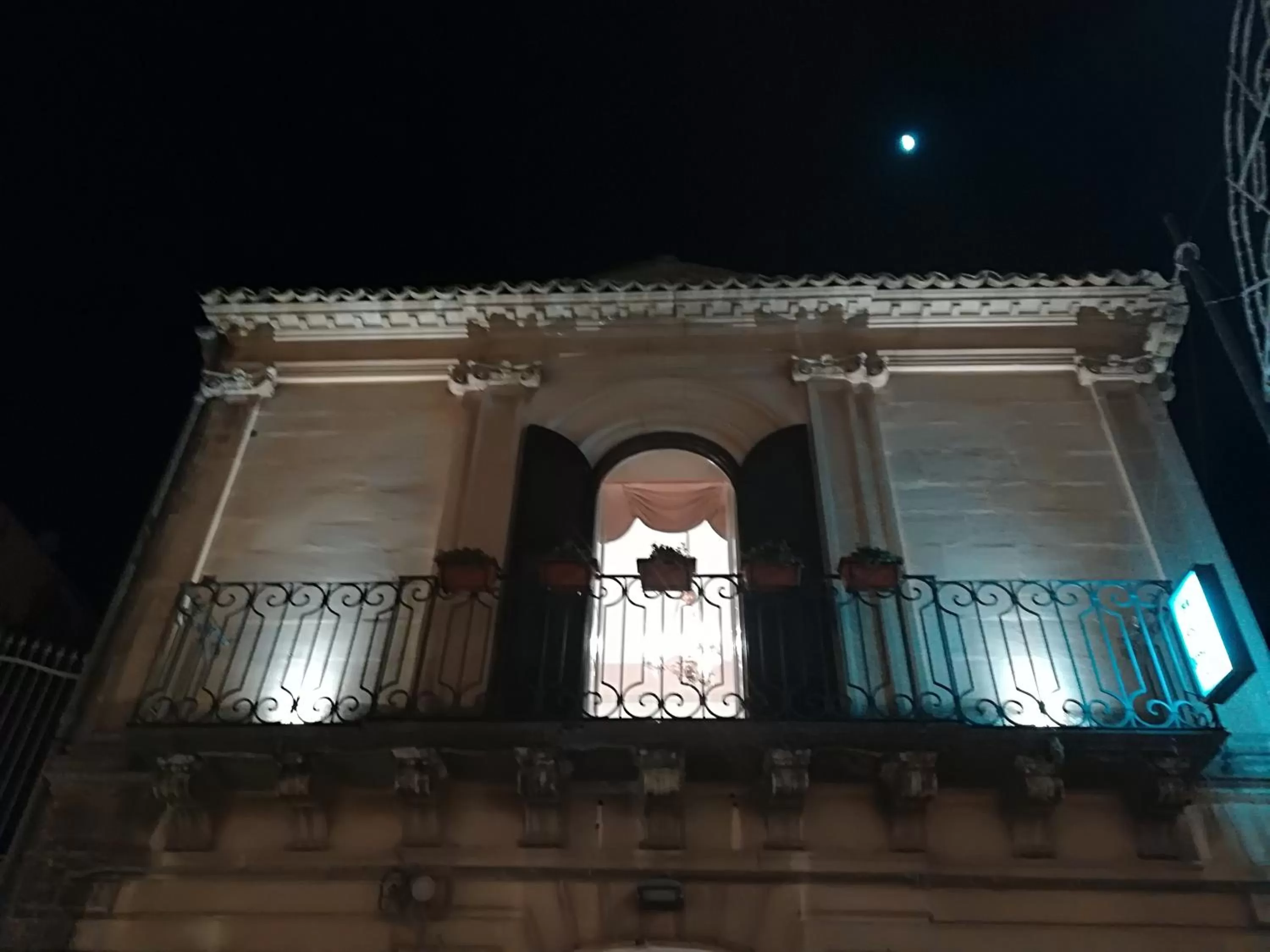 Facade/entrance in Residenza Donnafugata B&B