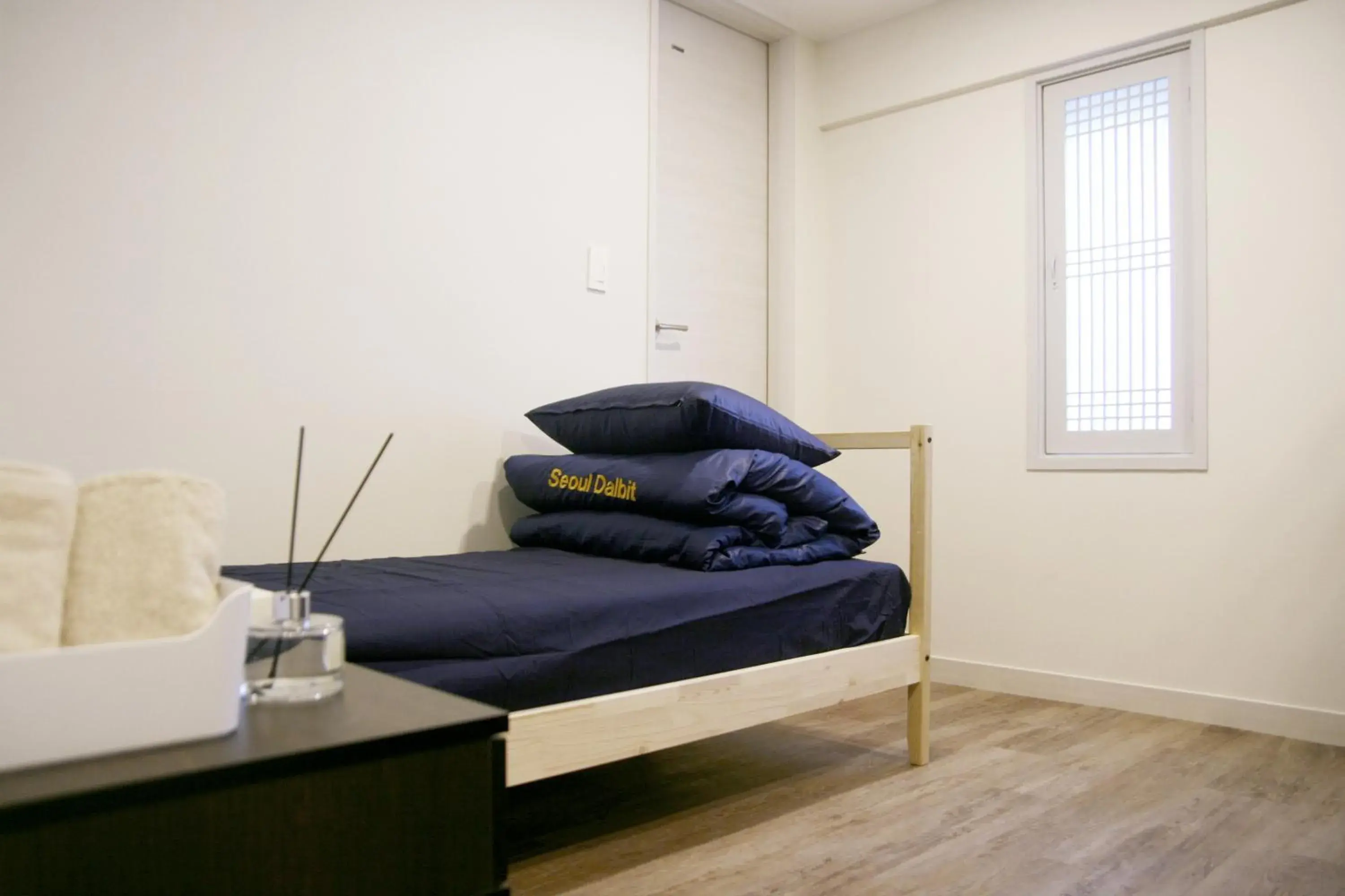 Bedroom, Seating Area in Seoul Dalbit Dongdaemun Guesthouse