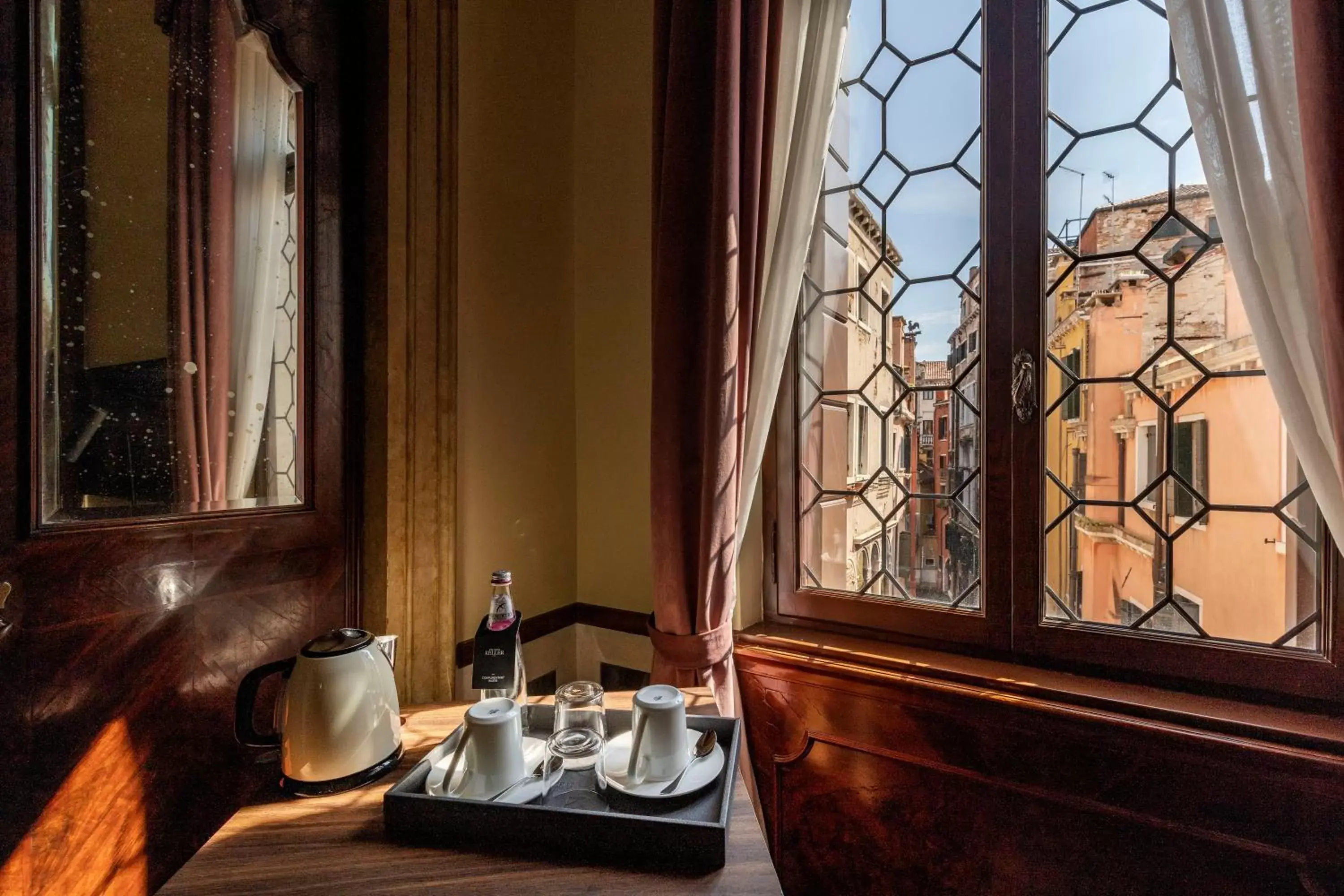 Decorative detail, Restaurant/Places to Eat in Palazzo Keller