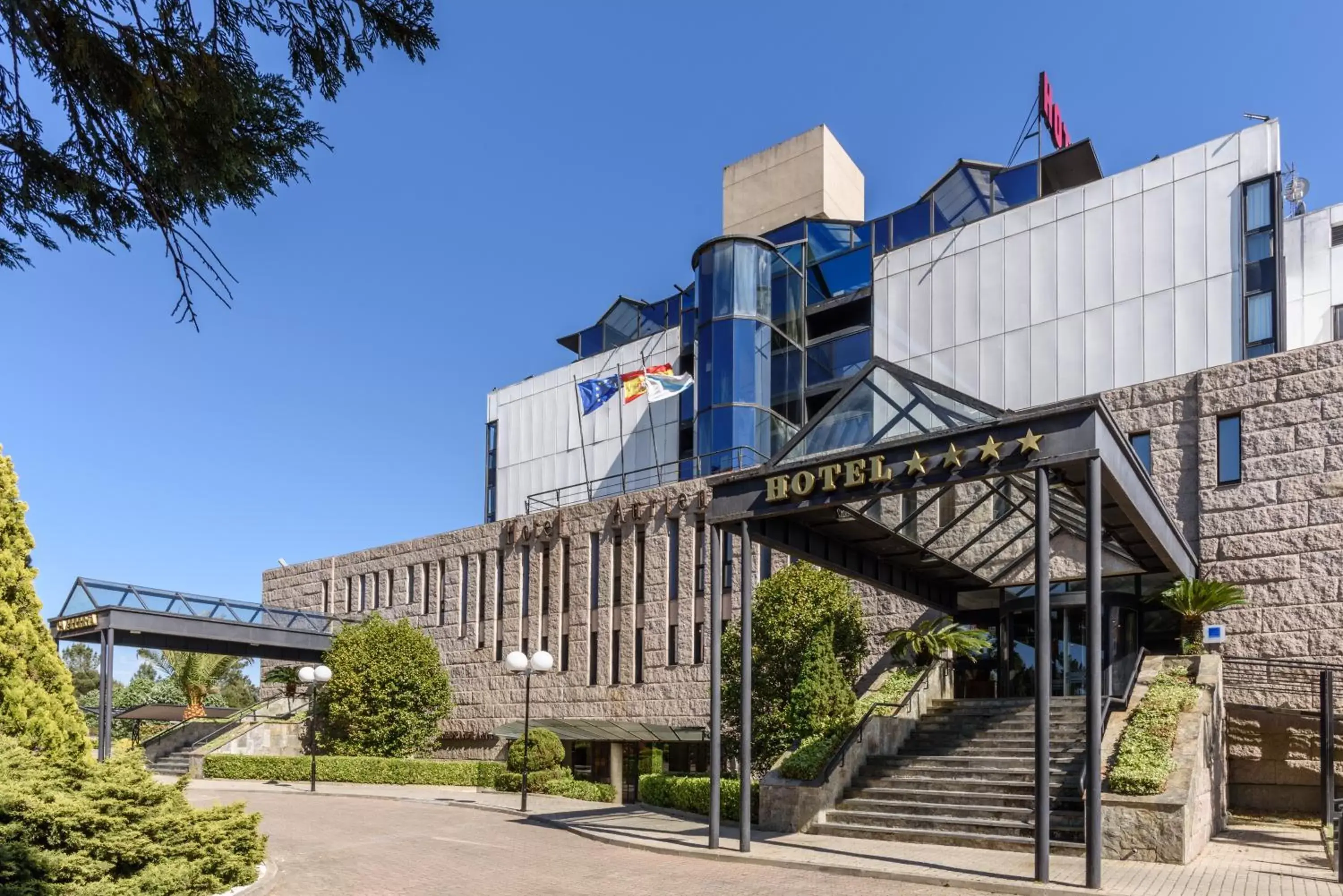 Facade/entrance, Property Building in Exe Auriense