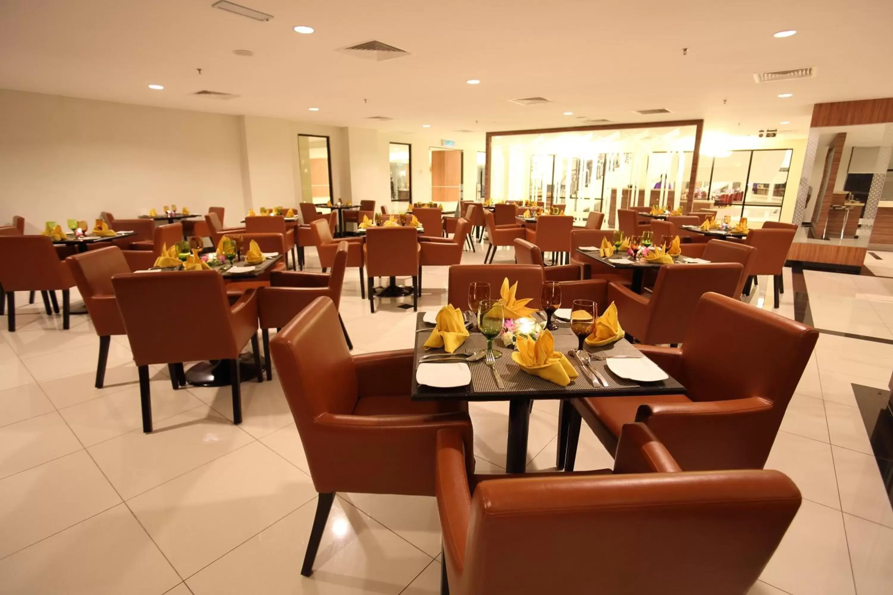 Restaurant/Places to Eat in Raia Hotel & Convention Centre Terengganu