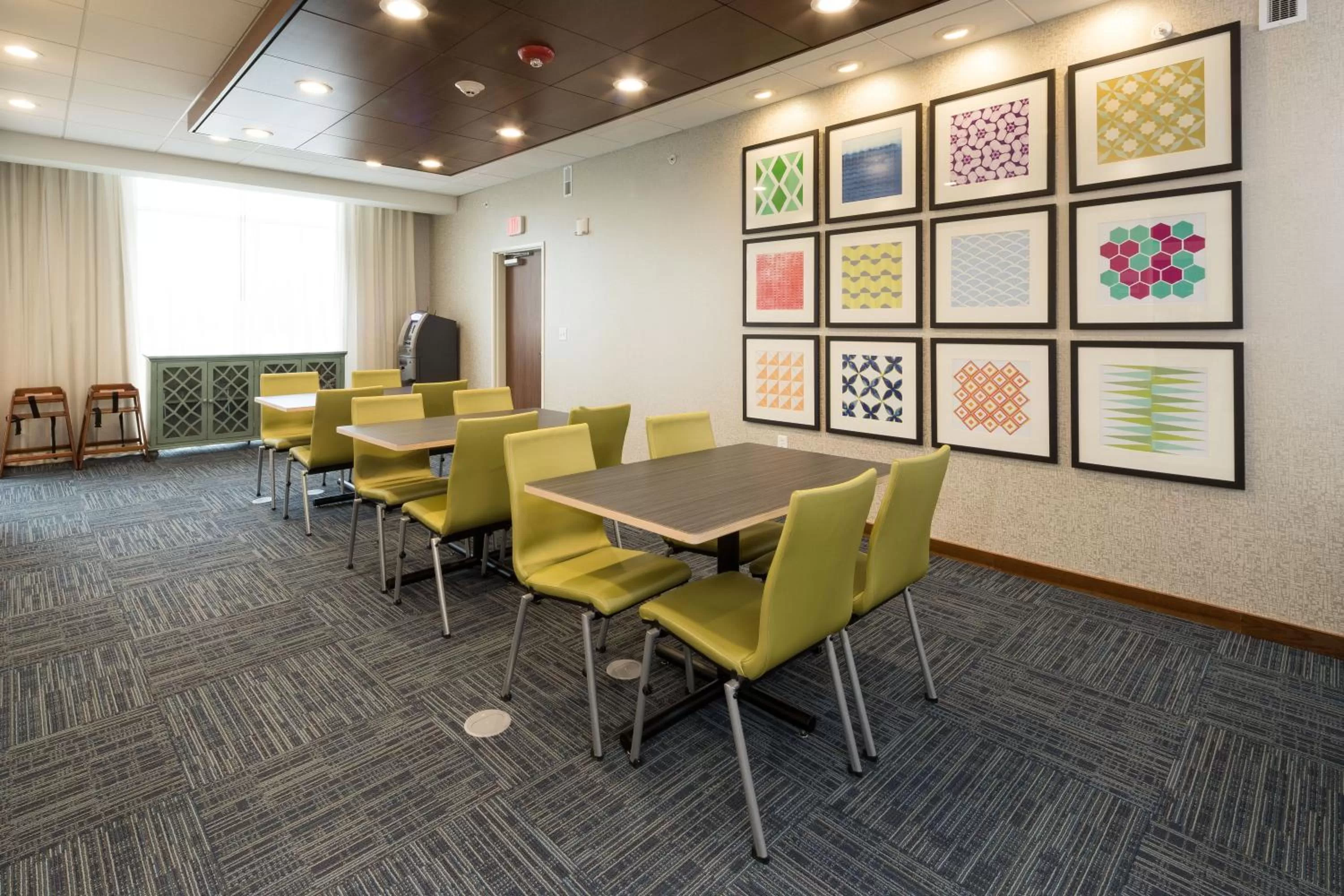 Meeting/conference room in Holiday Inn Express & Suites - Auburn by IHG
