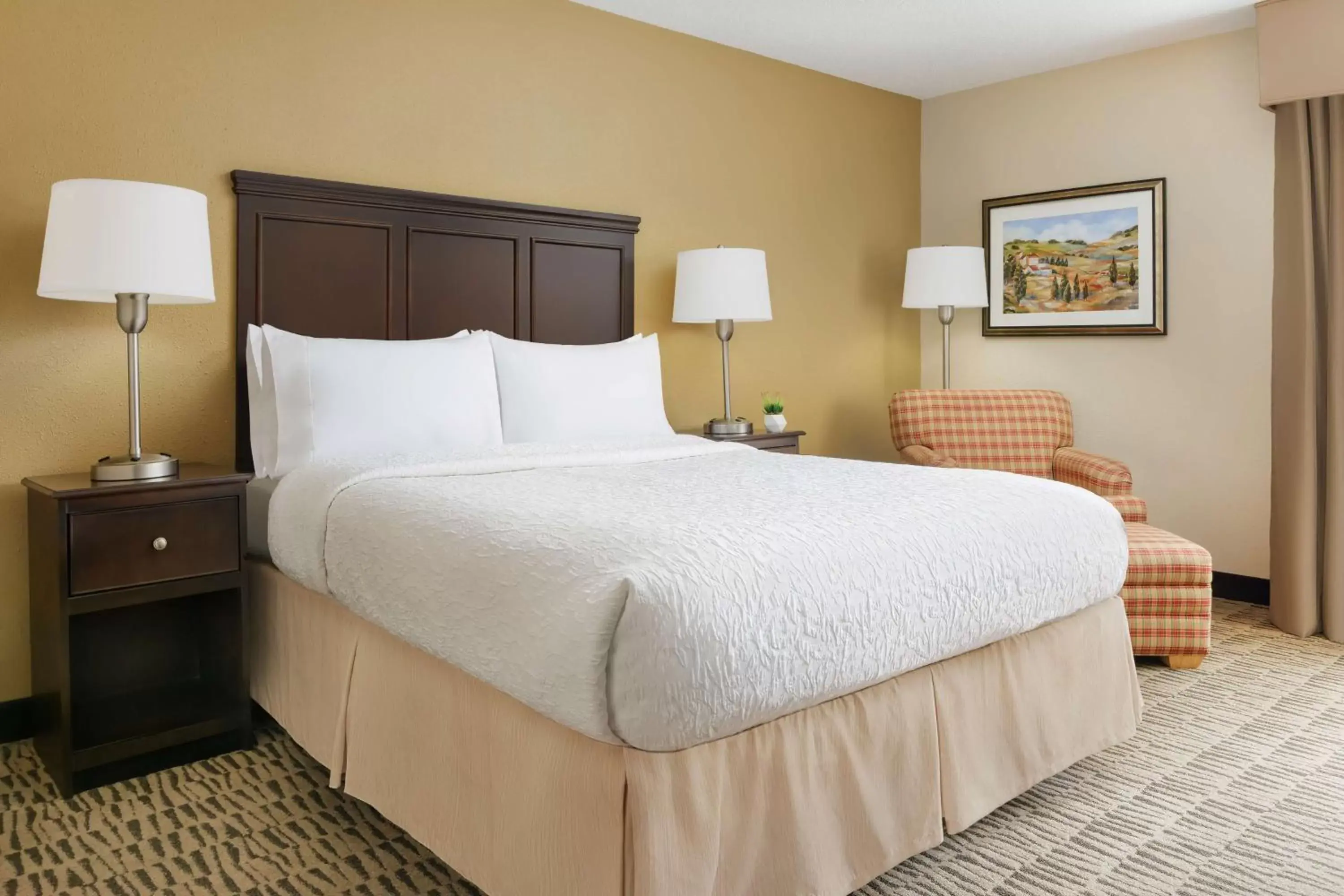 Bed in Hampton Inn Jackson Bed in Hampton Inn Jackson