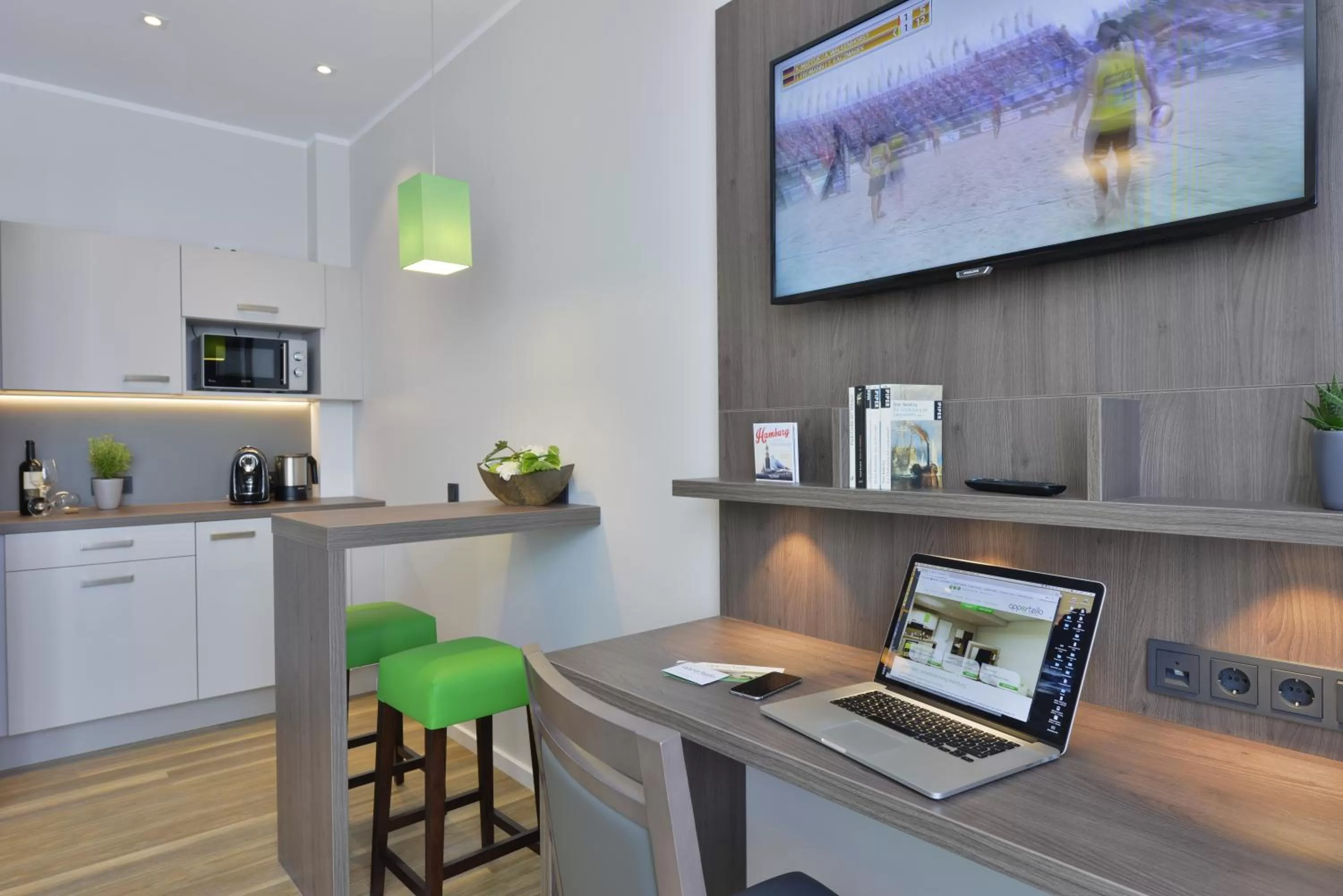 Photo of the whole room in Appartello Smarttime living Hamburg