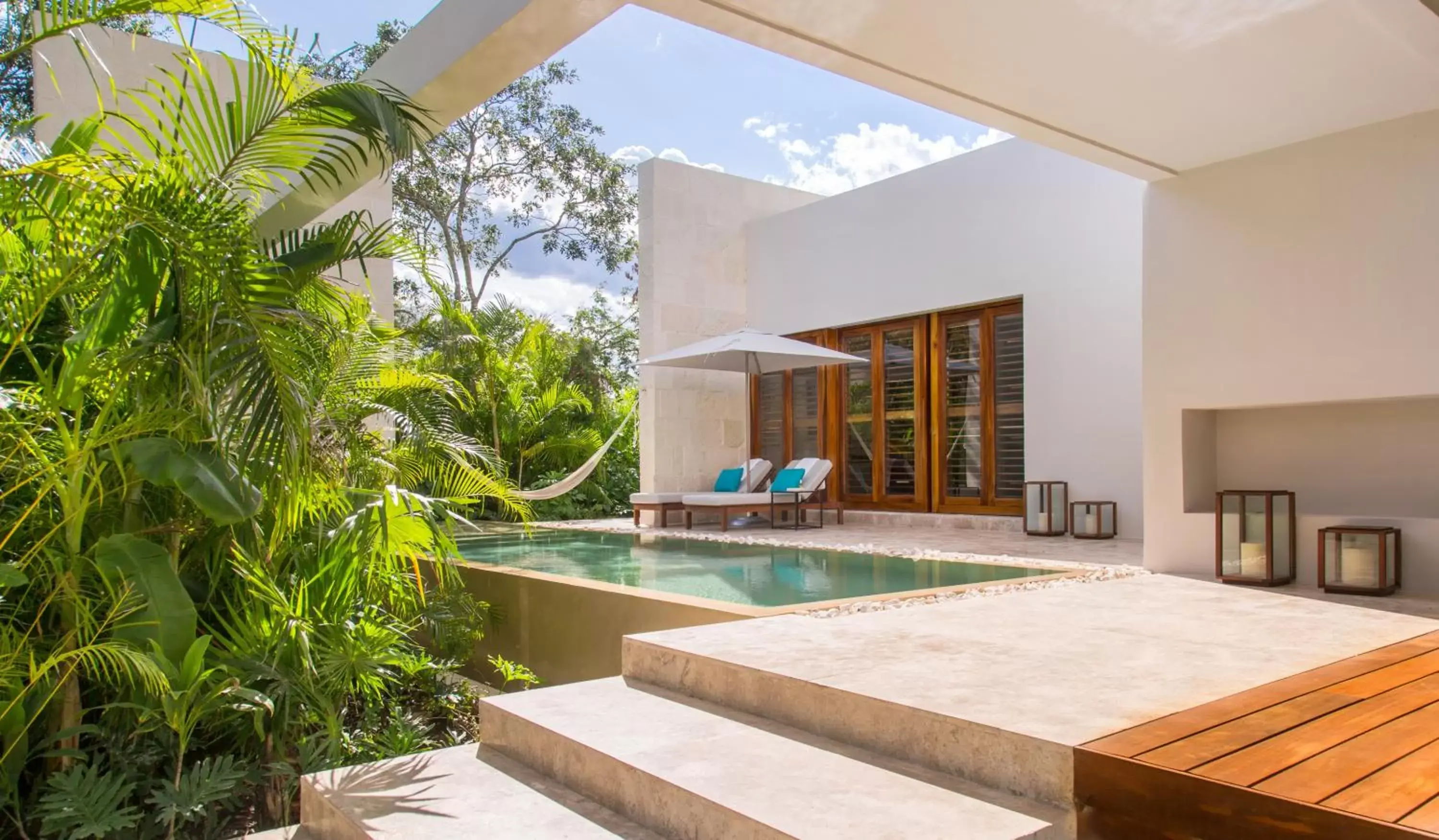 Balcony/Terrace, Swimming Pool in Chablé Yucatan