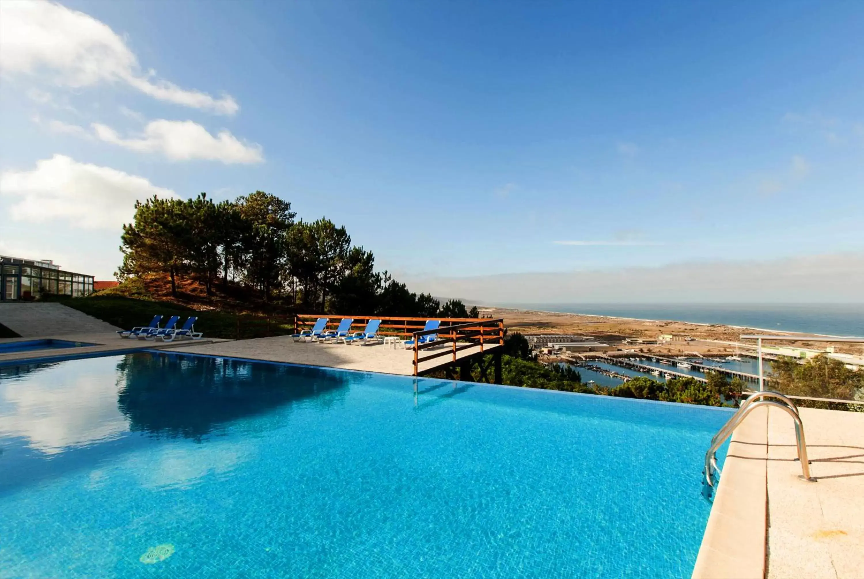 Sea view, Swimming Pool in Hotel Miramar Sul