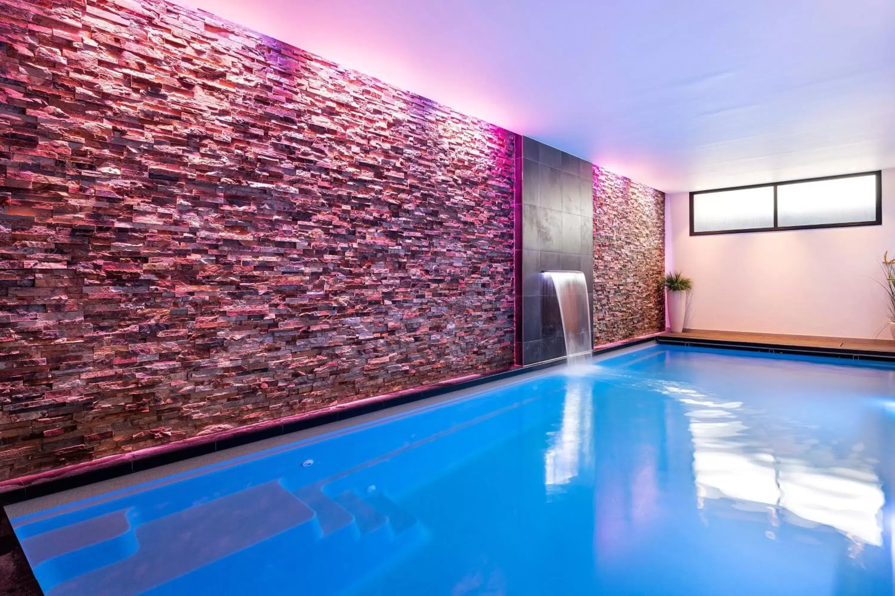 Swimming Pool in Corendon Amsterdam New-West, a Tribute Portfolio Hotel