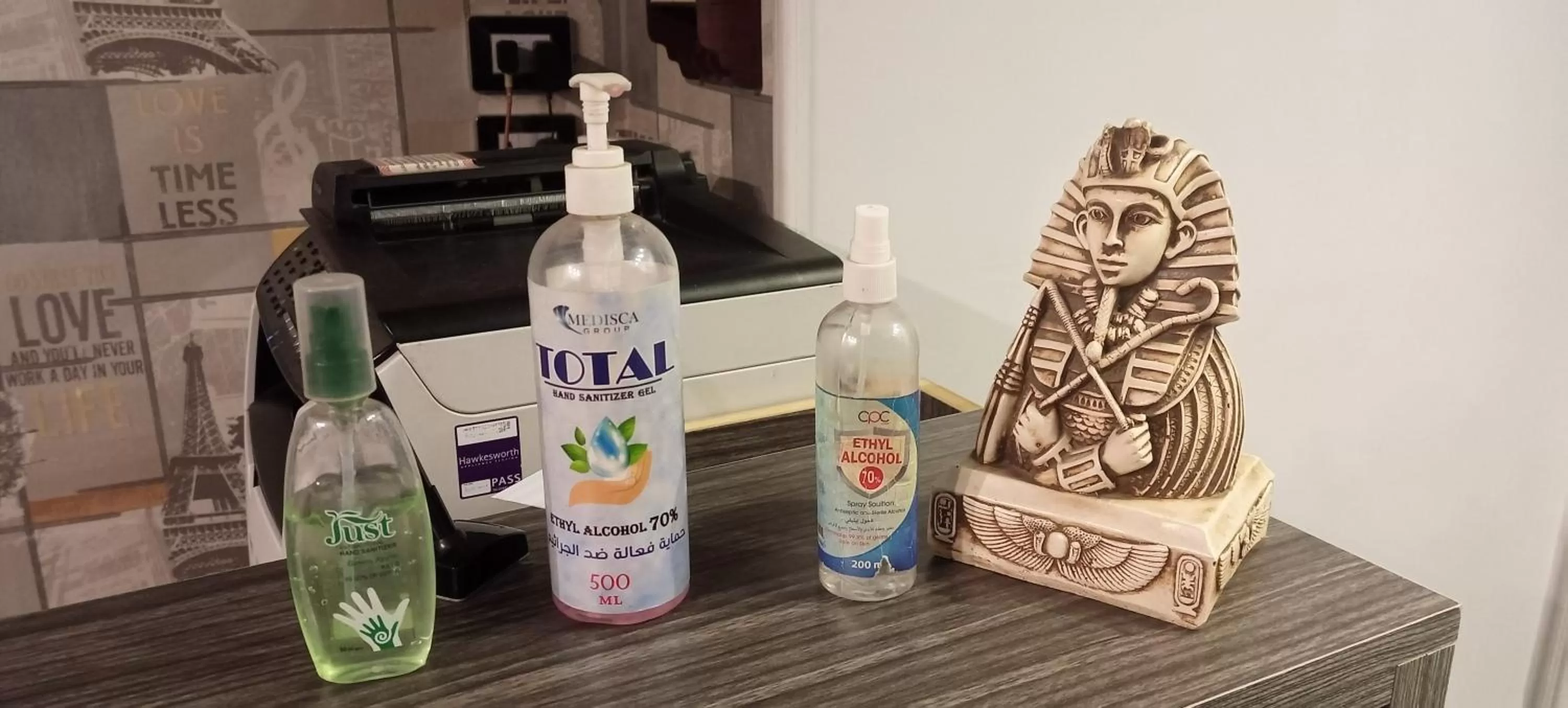 Property building, Drinks in Hostel Sunset Down town