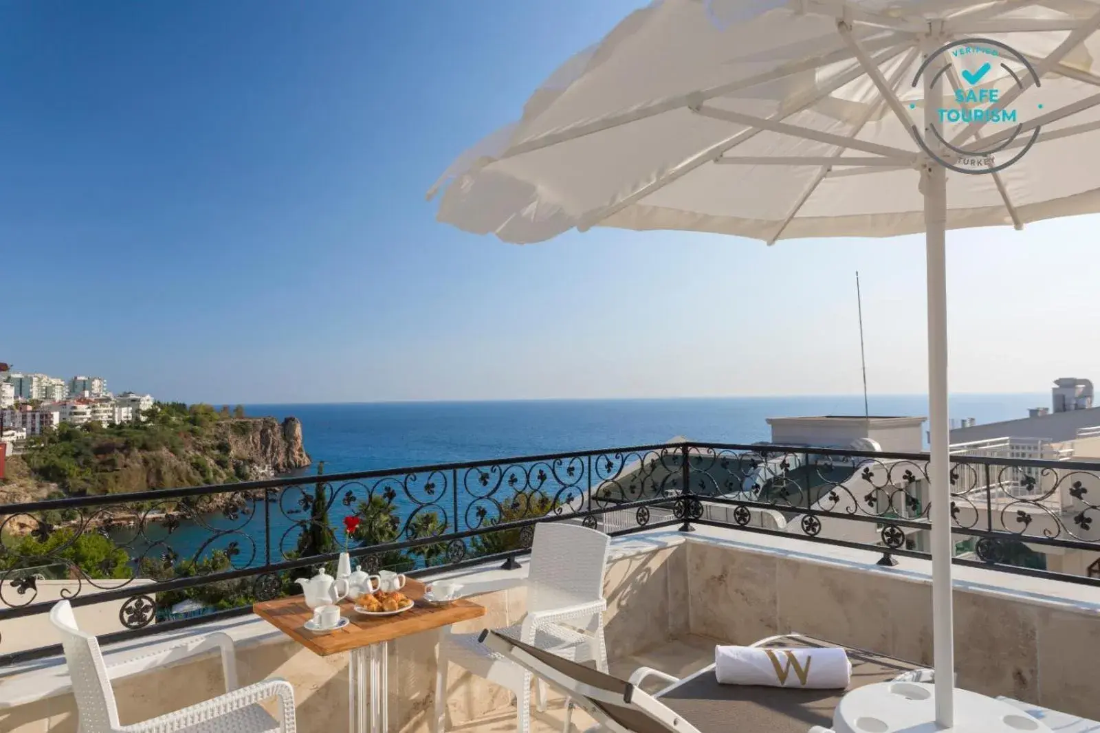 Balcony/Terrace in Wise Hotel & Spa - Adults Only