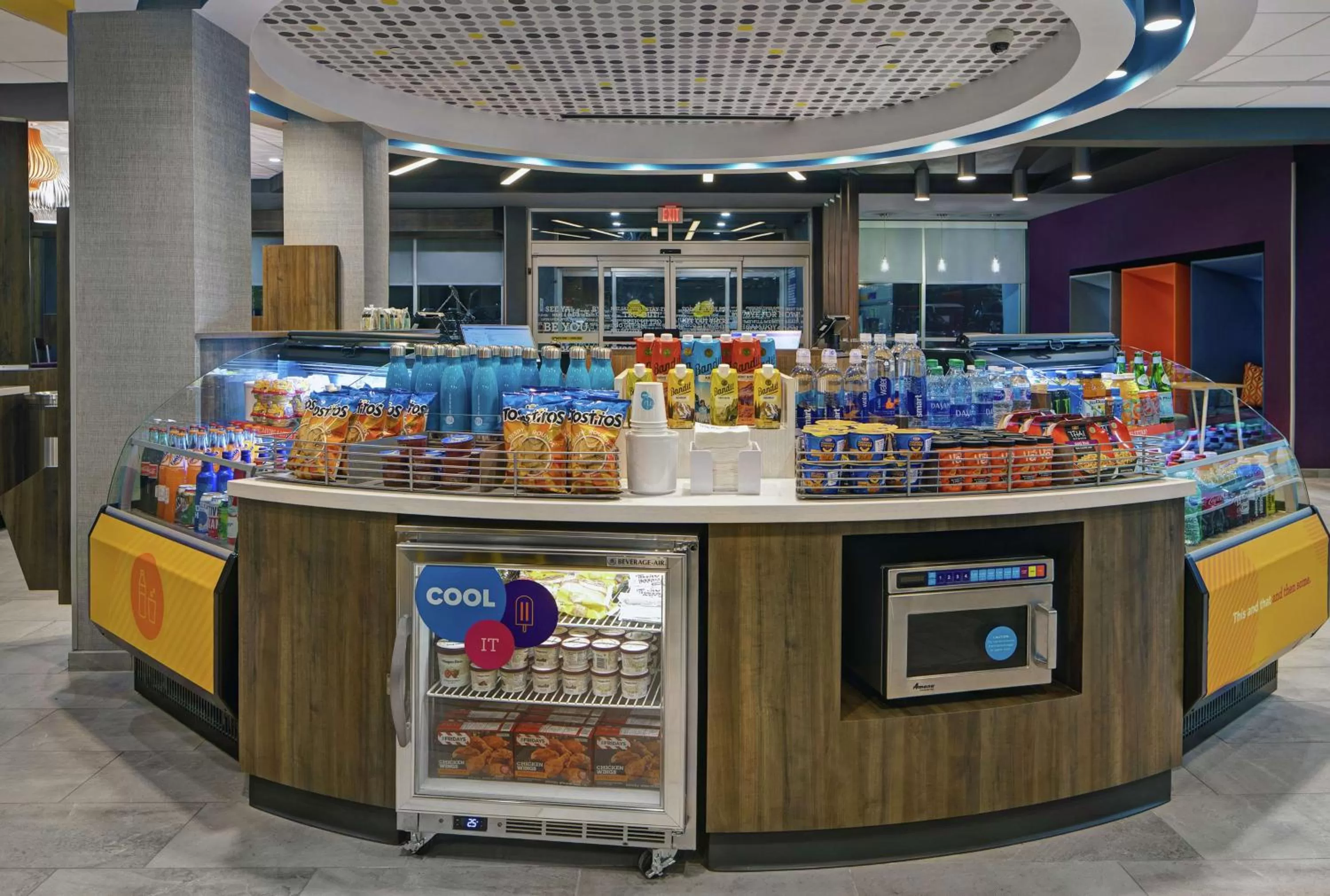 Restaurant/places to eat in Tru By Hilton Austin Airport, Tx