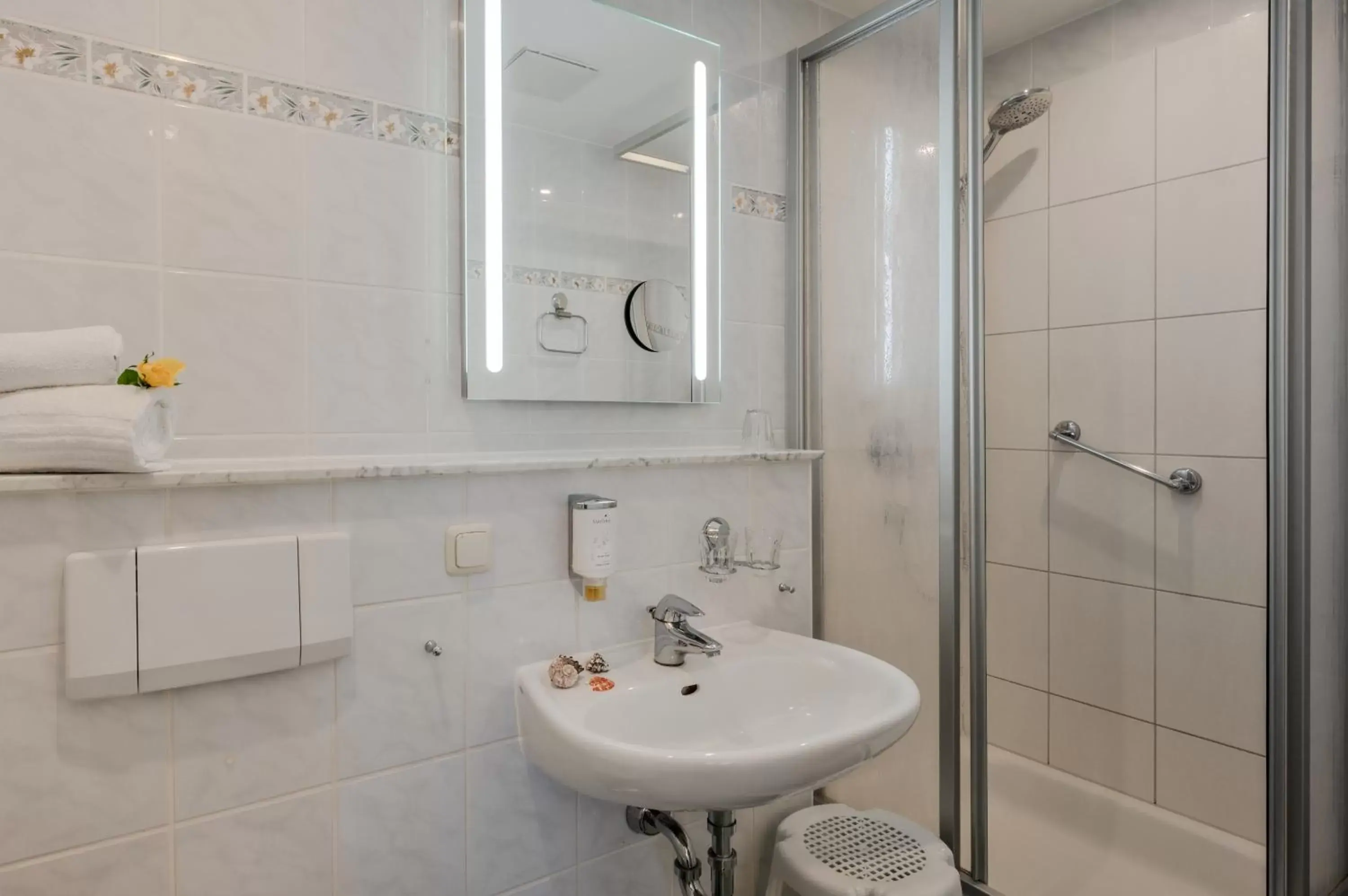Bathroom in Vineta Strandhotels