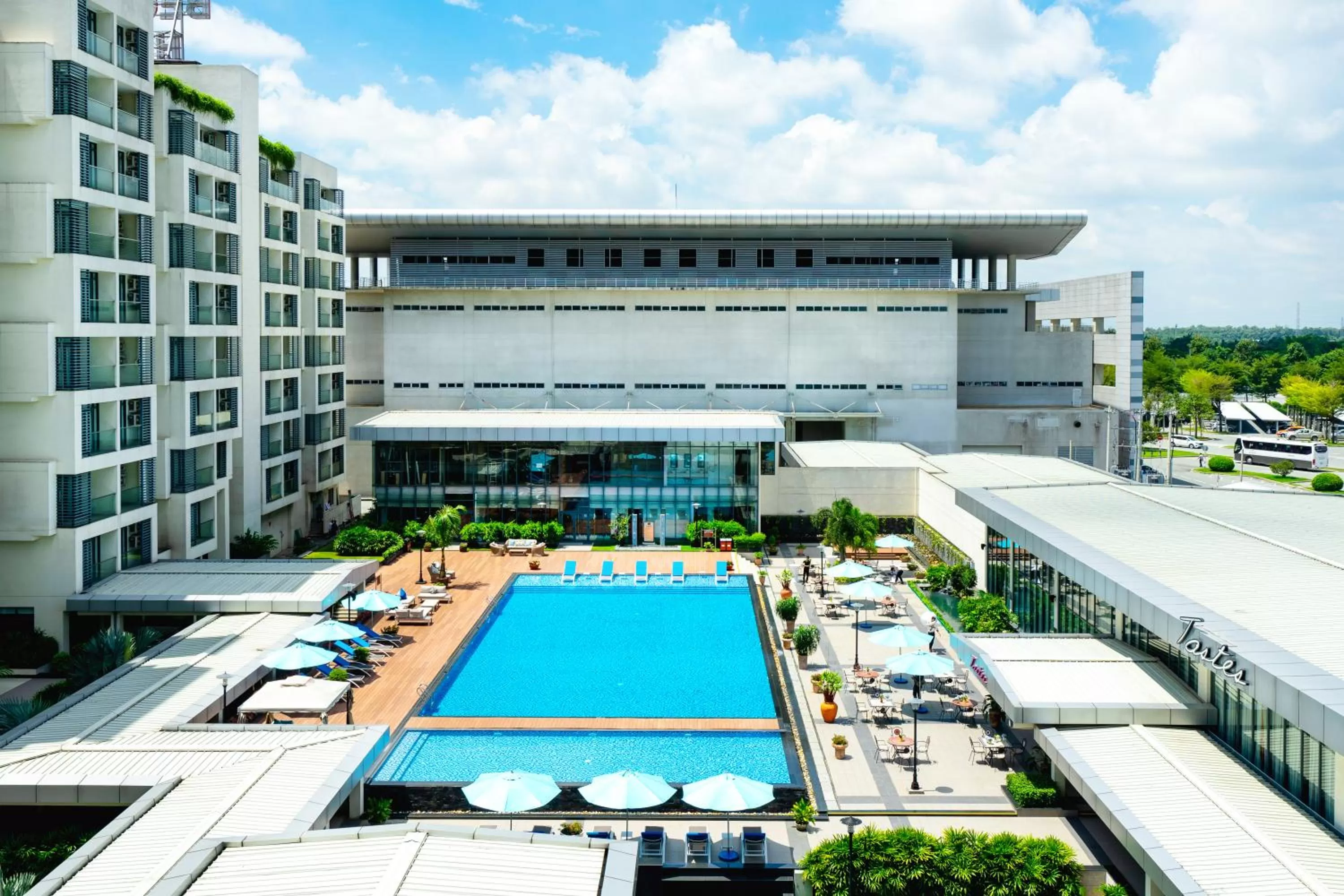 Pool view in Becamex Hotel New City