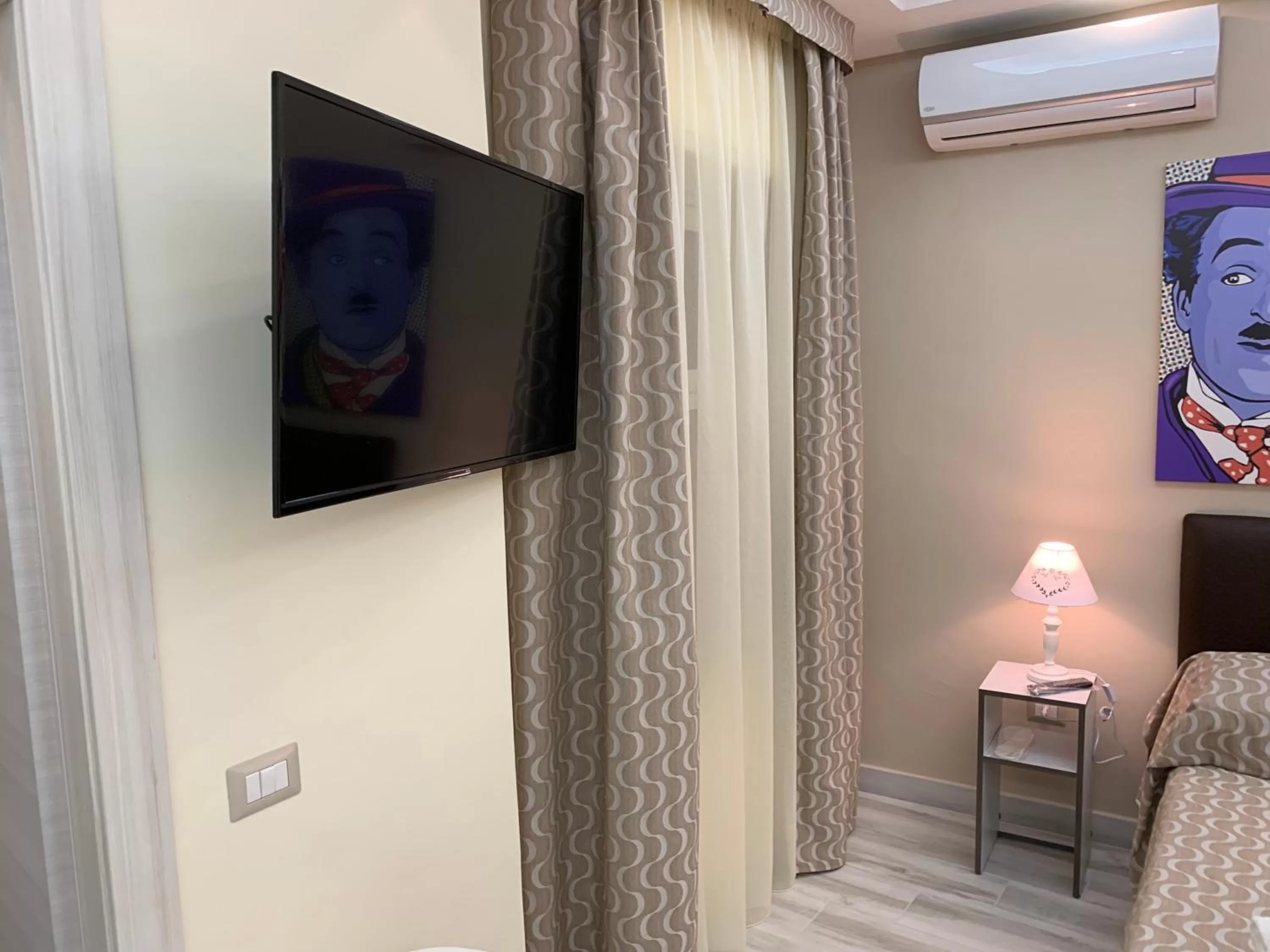 TV/Entertainment Center in B&B In Centro